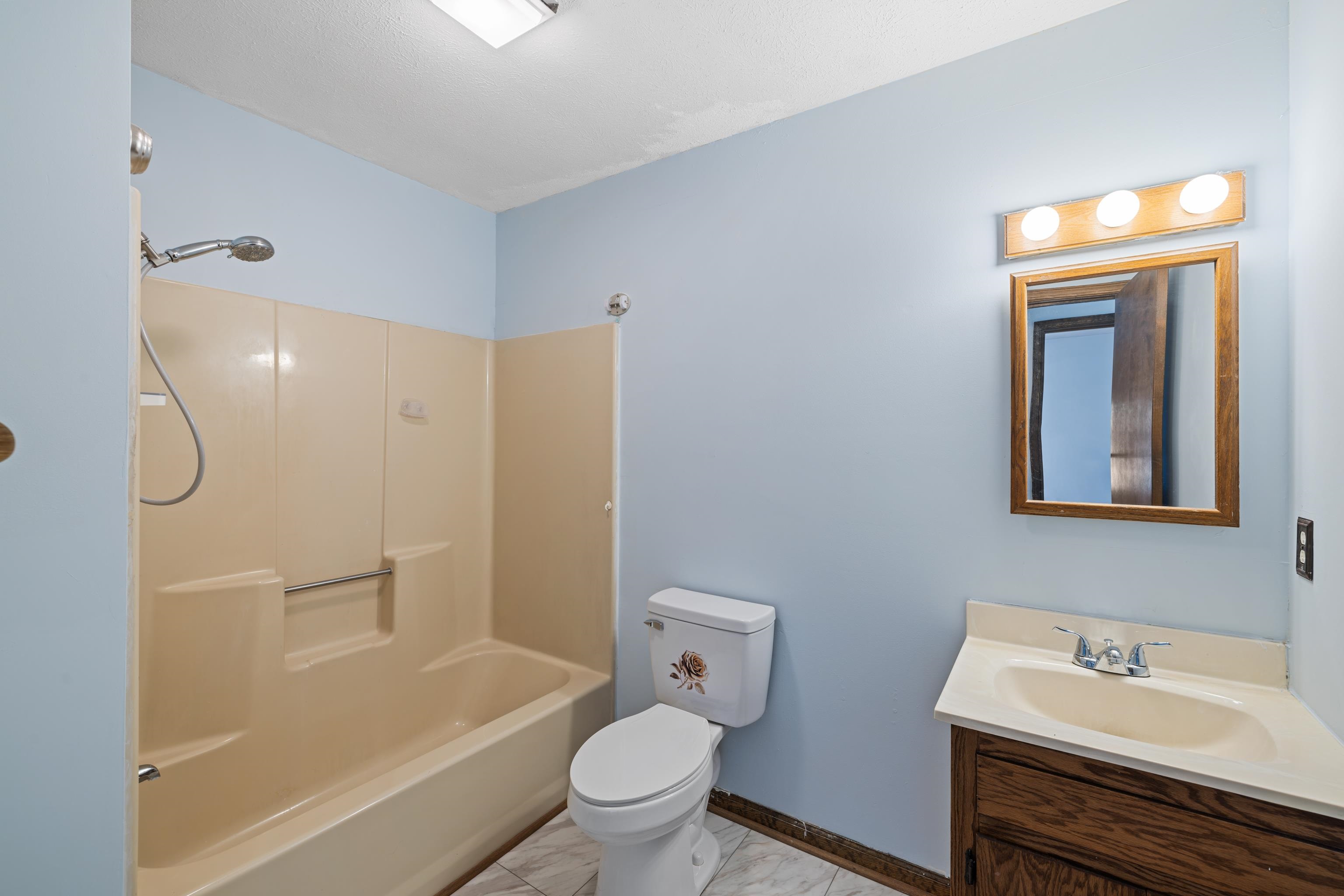 57 GREENBRIAR LN, STUARTS DRAFT, Virginia 24477, 3 Bedrooms Bedrooms, ,2 BathroomsBathrooms,Residential,57 GREENBRIAR LN,666288 MLS # 666288
