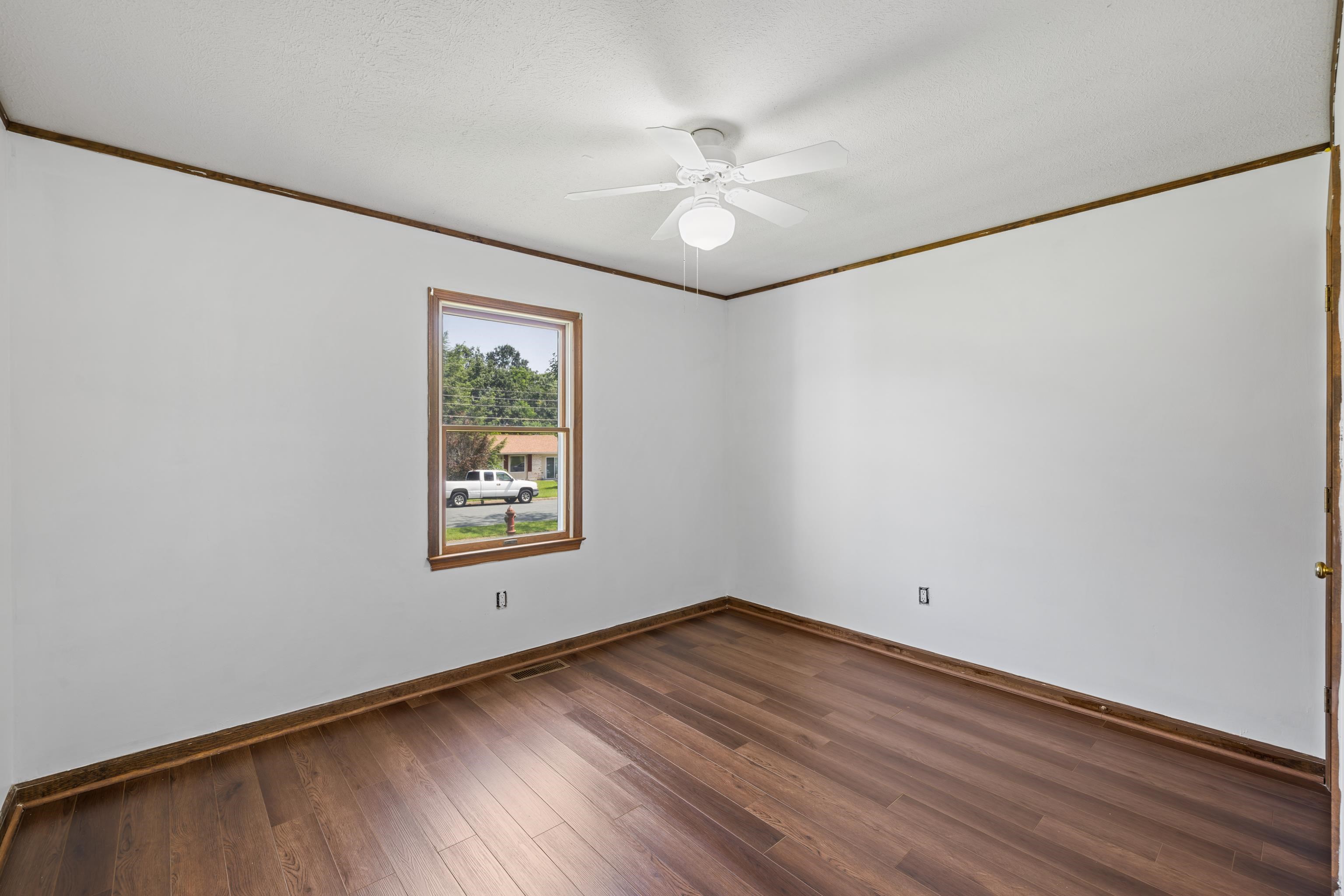57 GREENBRIAR LN, STUARTS DRAFT, Virginia 24477, 3 Bedrooms Bedrooms, ,2 BathroomsBathrooms,Residential,57 GREENBRIAR LN,666288 MLS # 666288
