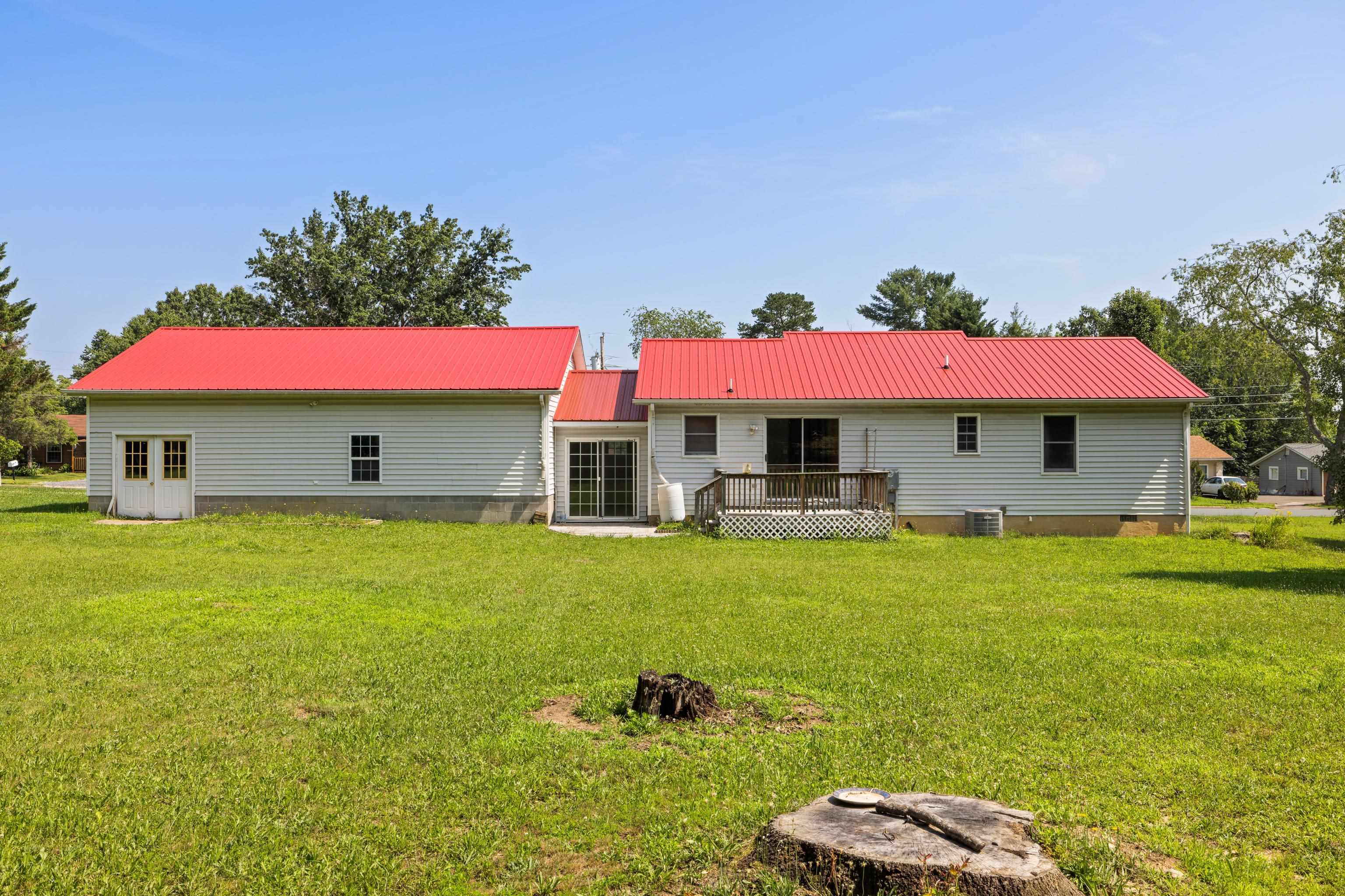 57 GREENBRIAR LN, STUARTS DRAFT, Virginia 24477, 3 Bedrooms Bedrooms, ,2 BathroomsBathrooms,Residential,57 GREENBRIAR LN,666288 MLS # 666288
