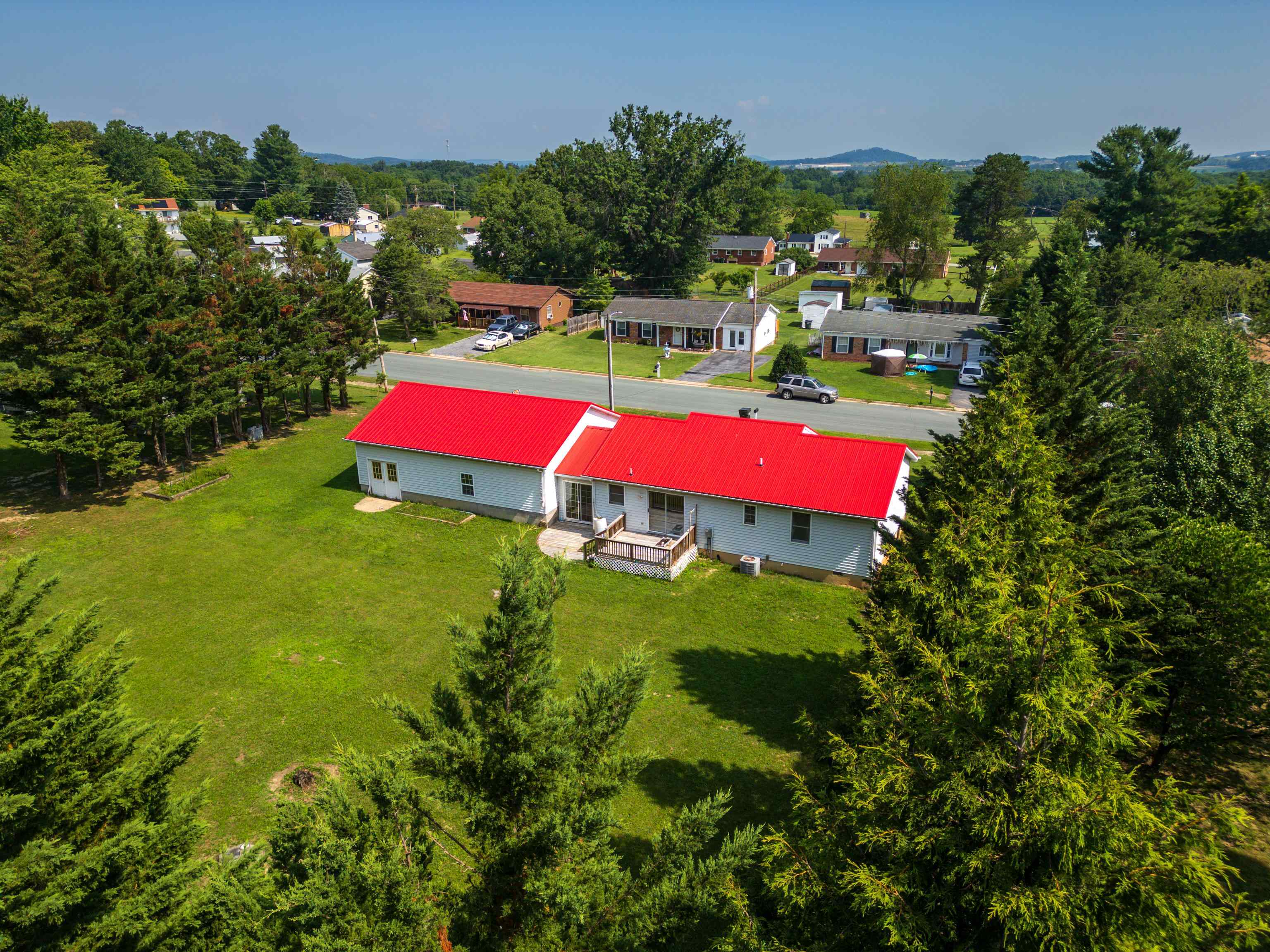 57 GREENBRIAR LN, STUARTS DRAFT, Virginia 24477, 3 Bedrooms Bedrooms, ,2 BathroomsBathrooms,Residential,57 GREENBRIAR LN,666288 MLS # 666288