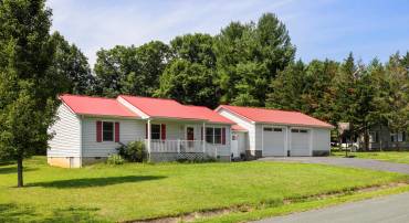 57 GREENBRIAR LN, STUARTS DRAFT, Virginia 24477, 3 Bedrooms Bedrooms, ,2 BathroomsBathrooms,Residential,57 GREENBRIAR LN,666288 MLS # 666288