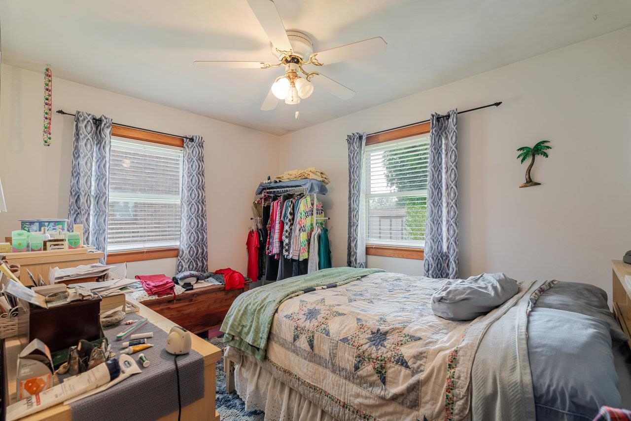 205 LEWIS AVE, ELKTON, Virginia 22827, 3 Bedrooms Bedrooms, ,1 BathroomBathrooms,Residential,205 LEWIS AVE,666293 MLS # 666293