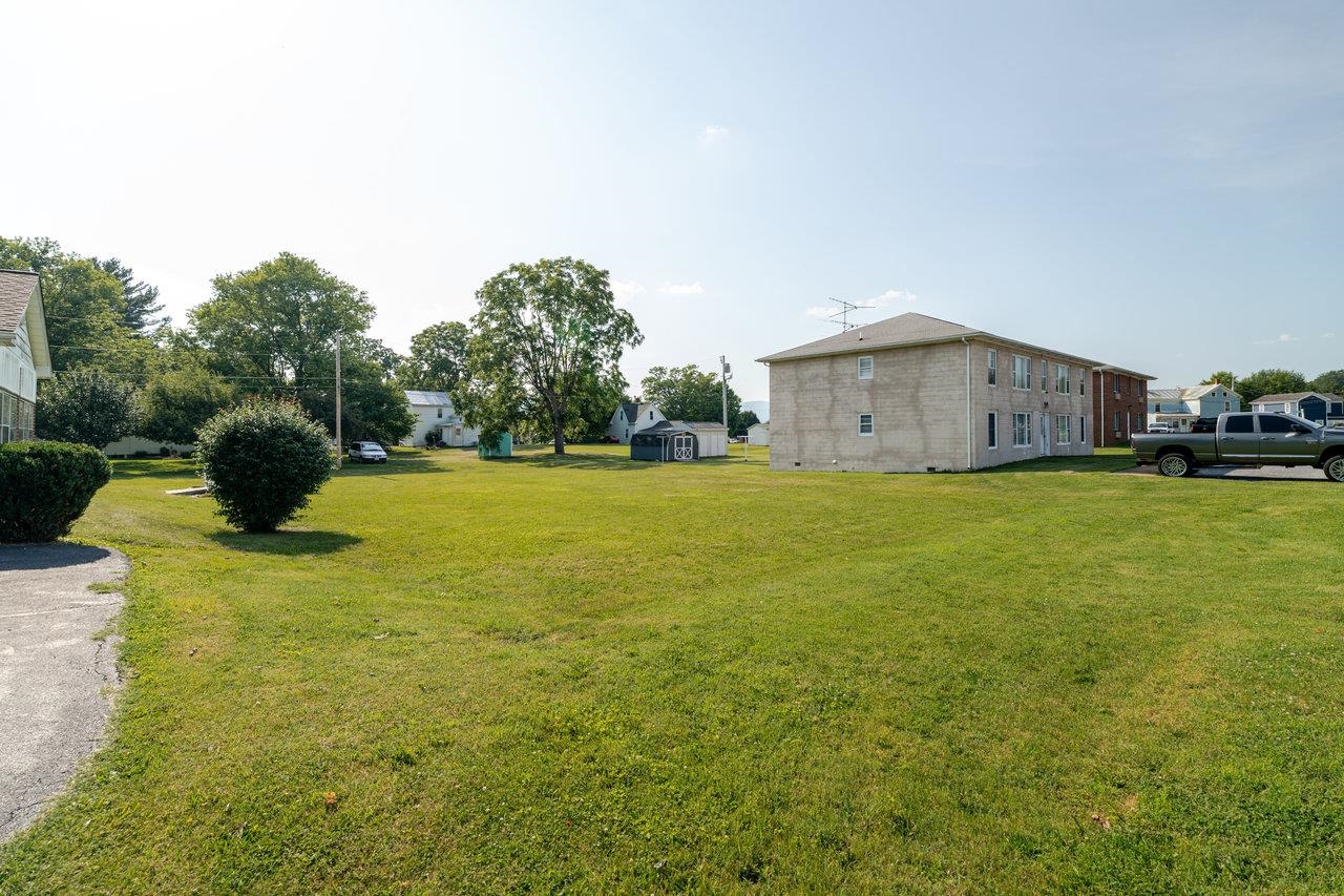 205 LEWIS AVE, ELKTON, Virginia 22827, 3 Bedrooms Bedrooms, ,1 BathroomBathrooms,Residential,205 LEWIS AVE,666293 MLS # 666293