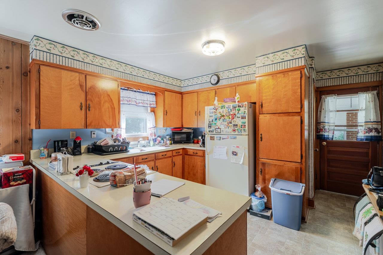 205 LEWIS AVE, ELKTON, Virginia 22827, 3 Bedrooms Bedrooms, ,1 BathroomBathrooms,Residential,205 LEWIS AVE,666293 MLS # 666293