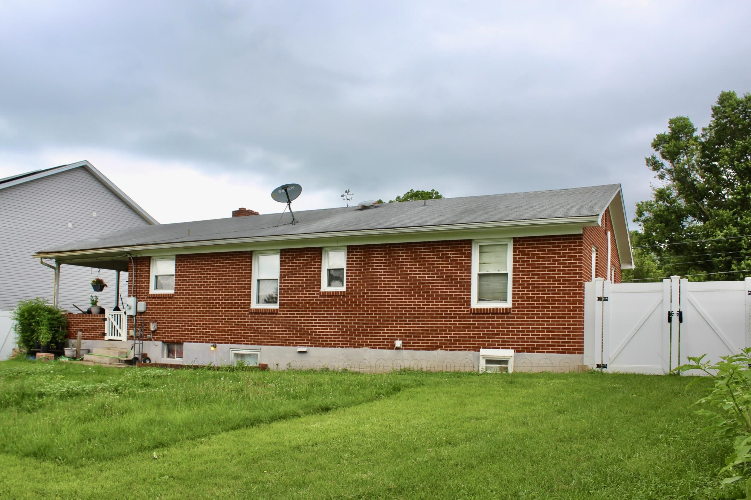 15275 AMERICAN LEGION DR, BROADWAY, Virginia 22815, 4 Bedrooms Bedrooms, ,2 BathroomsBathrooms,Residential,15275 AMERICAN LEGION DR,666294 MLS # 666294