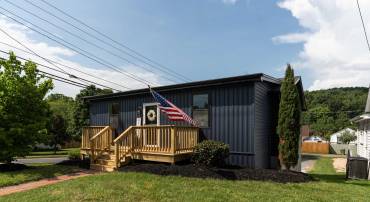 1401 B ST, WAYNESBORO, Virginia 22980, 4 Bedrooms Bedrooms, ,2 BathroomsBathrooms,Residential,1401 B ST,666295 MLS # 666295