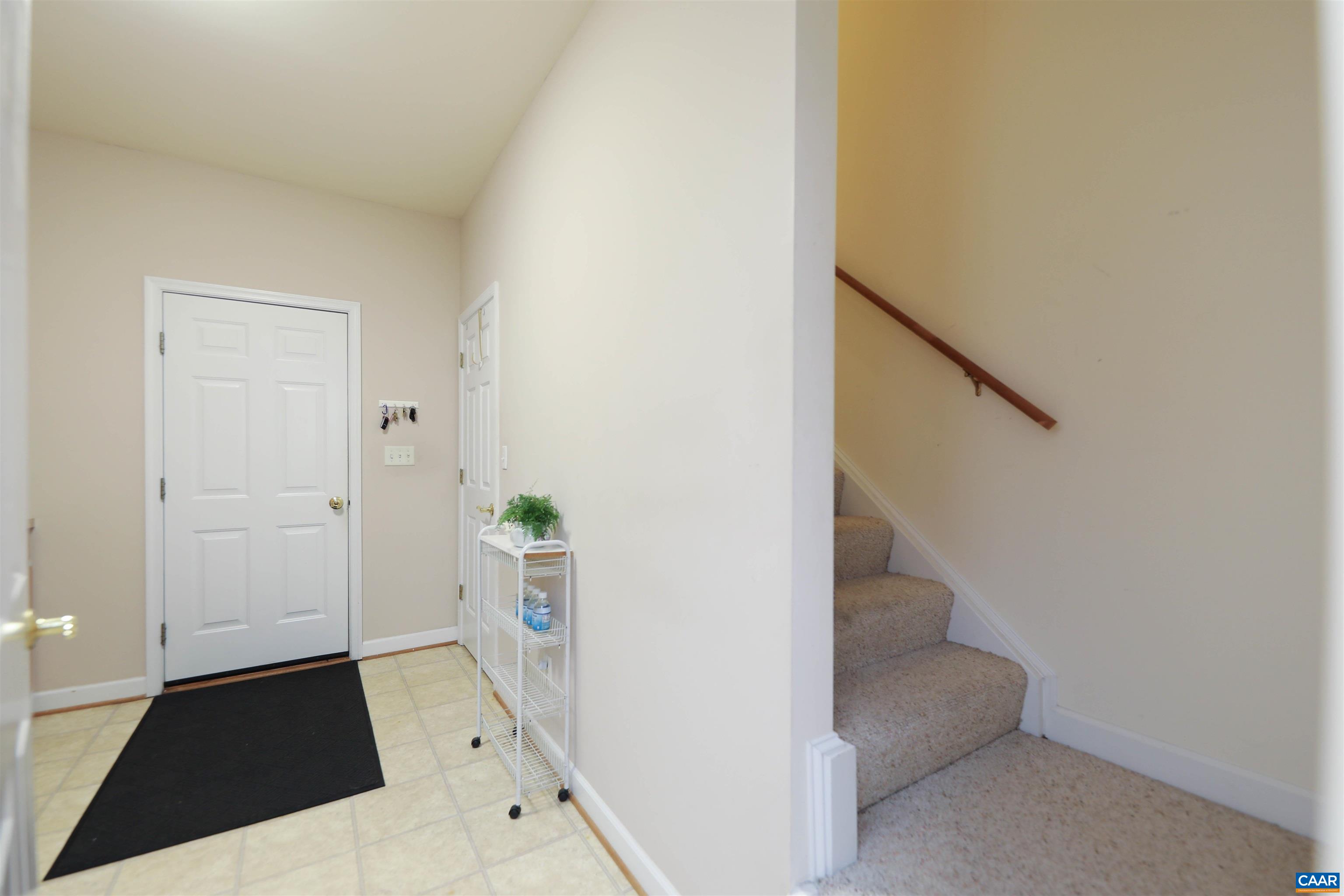 515 BROADLEAF WAY, CHARLOTTESVILLE, Virginia 22911, 3 Bedrooms Bedrooms, ,2 BathroomsBathrooms,Residential,515 BROADLEAF WAY,666297 MLS # 666297