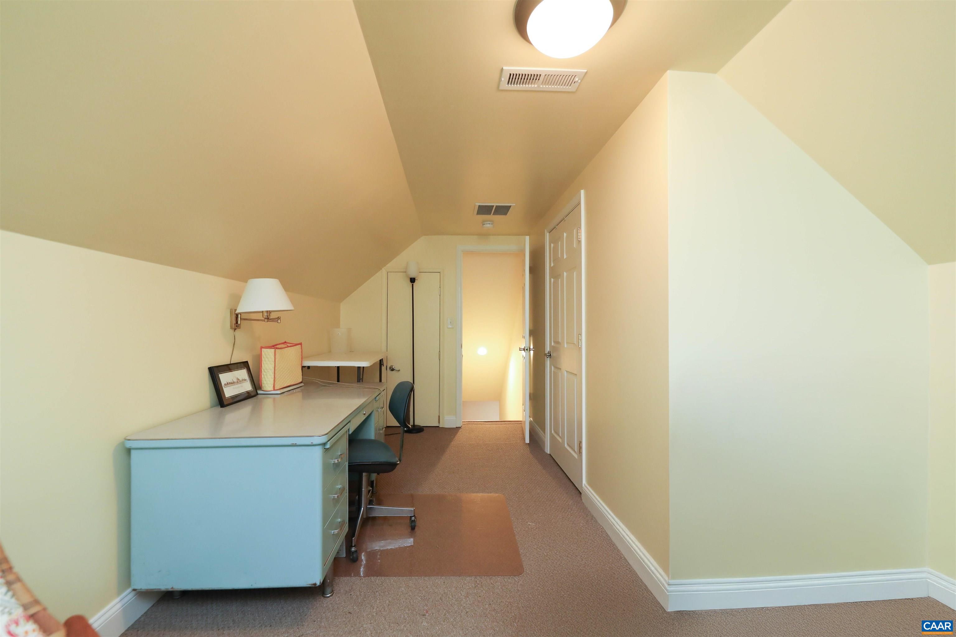 515 BROADLEAF WAY, CHARLOTTESVILLE, Virginia 22911, 3 Bedrooms Bedrooms, ,2 BathroomsBathrooms,Residential,515 BROADLEAF WAY,666297 MLS # 666297