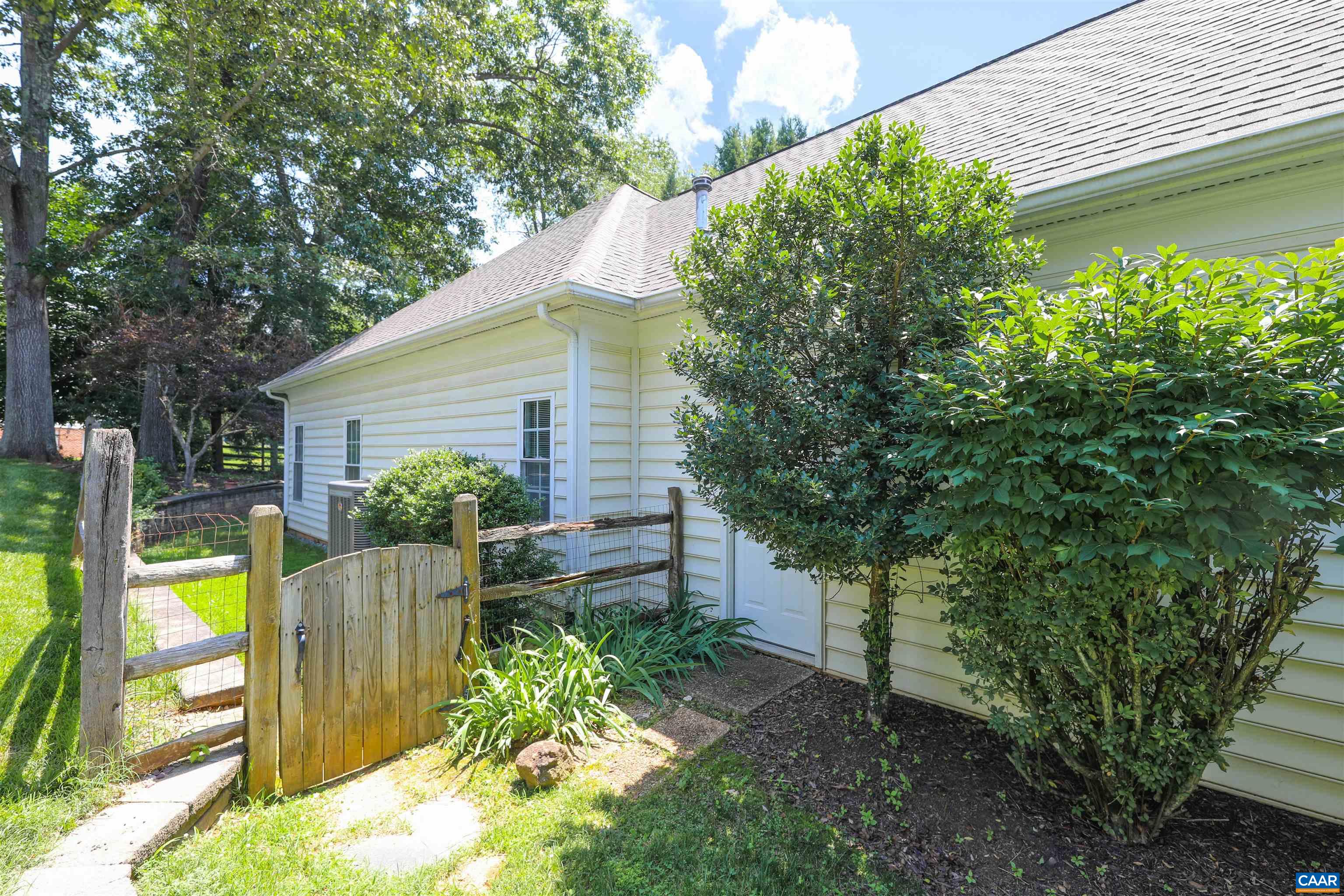 515 BROADLEAF WAY, CHARLOTTESVILLE, Virginia 22911, 3 Bedrooms Bedrooms, ,2 BathroomsBathrooms,Residential,515 BROADLEAF WAY,666297 MLS # 666297