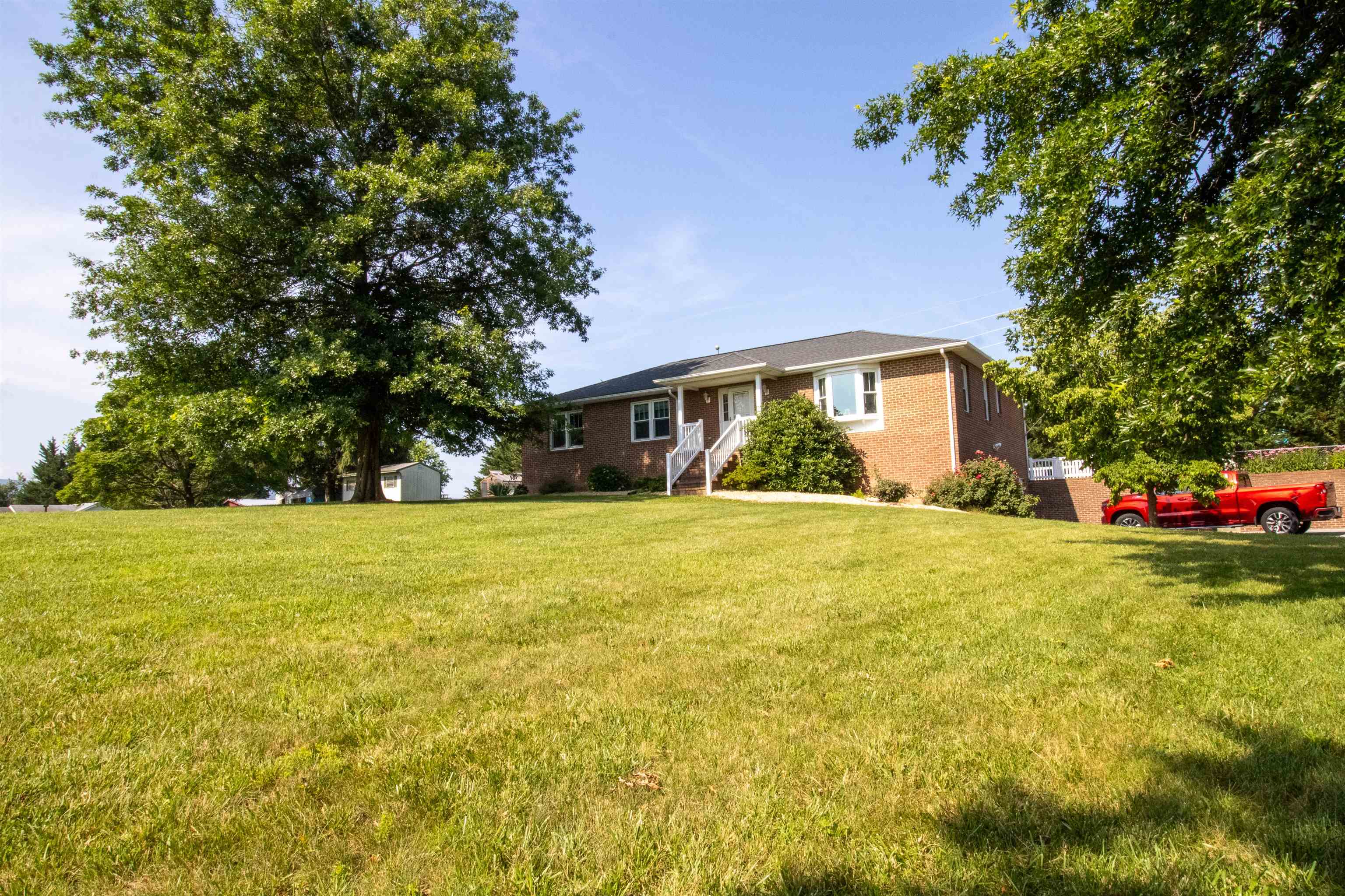 1821 WHITE HILL RD, STUARTS DRAFT, Virginia 24477, 3 Bedrooms Bedrooms, ,2 BathroomsBathrooms,Residential,1821 WHITE HILL RD,666302 MLS # 666302