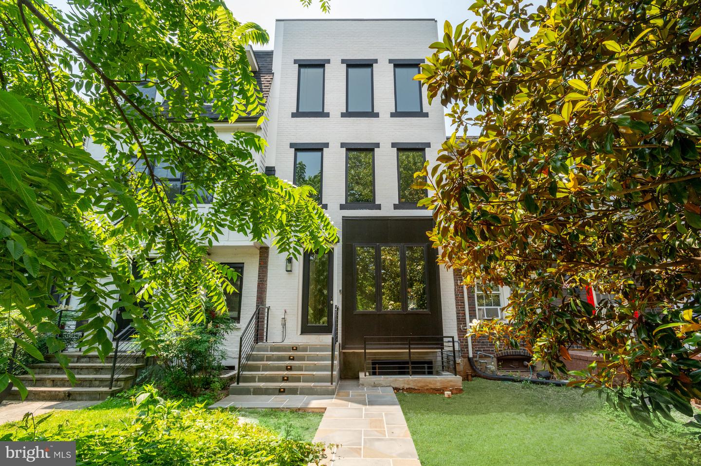 3622 S ST NW, WASHINGTON, District Of Columbia 20007, 5 Bedrooms Bedrooms, ,5 BathroomsBathrooms,Residential,For sale,3622 S ST NW,DCDC2201798 MLS # DCDC2201798