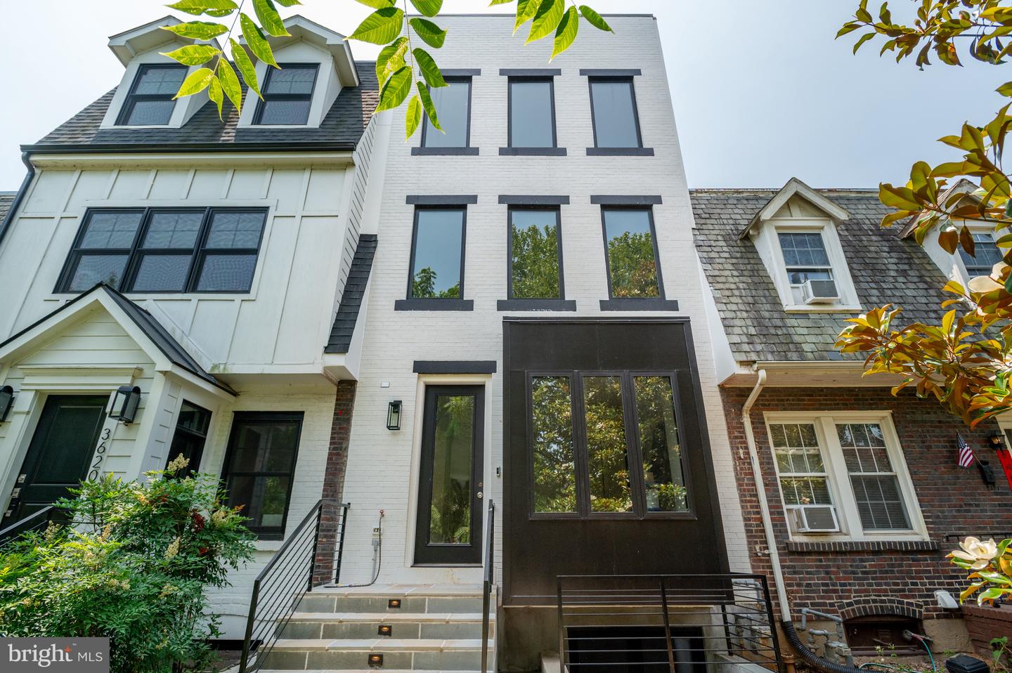 3622 S ST NW, WASHINGTON, District Of Columbia 20007, 5 Bedrooms Bedrooms, ,5 BathroomsBathrooms,Residential,For sale,3622 S ST NW,DCDC2201798 MLS # DCDC2201798