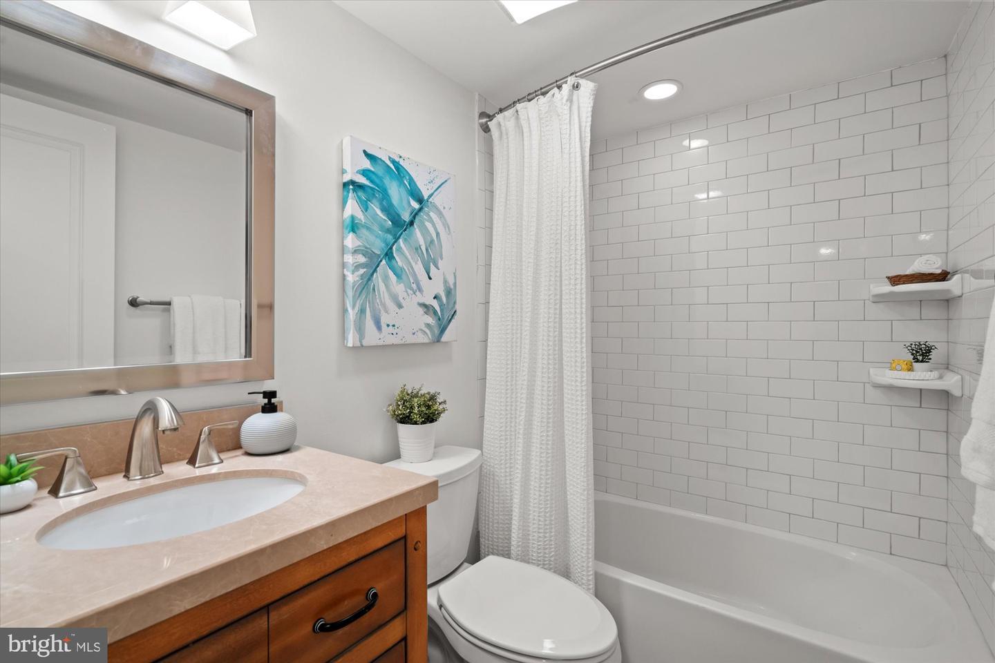 3017 FULTON ST, ALEXANDRIA, Virginia 22305, 3 Bedrooms Bedrooms, ,2 BathroomsBathrooms,Residential,For sale,3017 FULTON ST,VAAX2045602 MLS # VAAX2045602