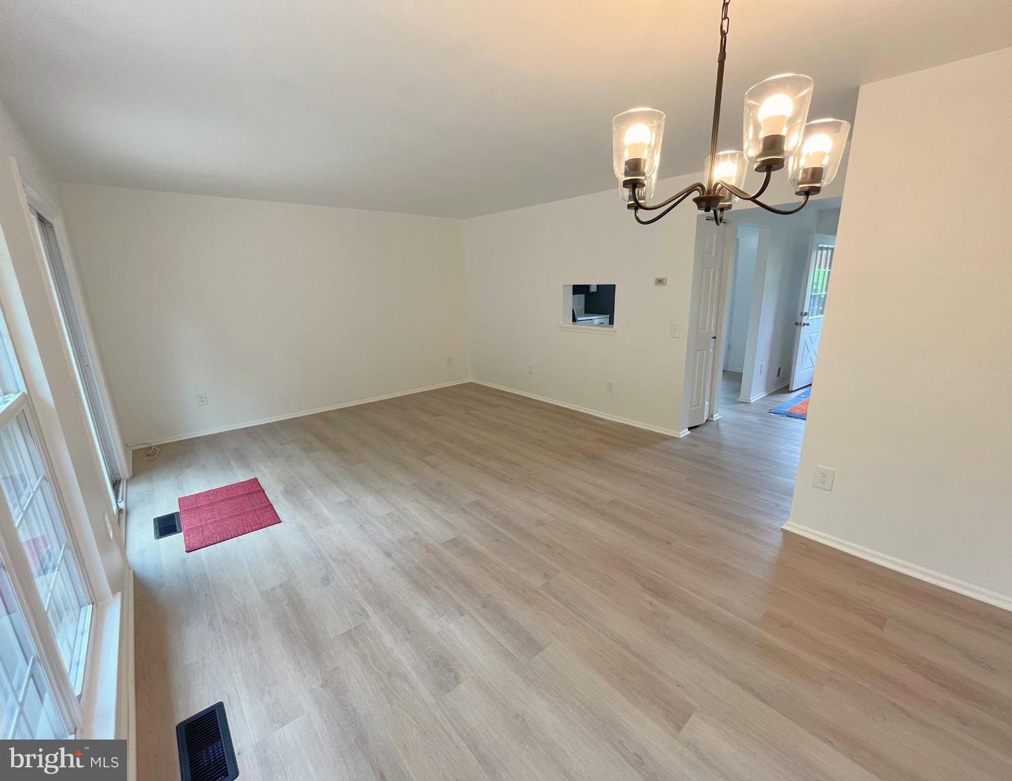 7657 SHEFFIELD VILLAGE LN, LORTON, Virginia 22079, 3 Bedrooms Bedrooms, ,2 BathroomsBathrooms,Residential,For sale,7657 SHEFFIELD VILLAGE LN,VAFX2243612 MLS # VAFX2243612