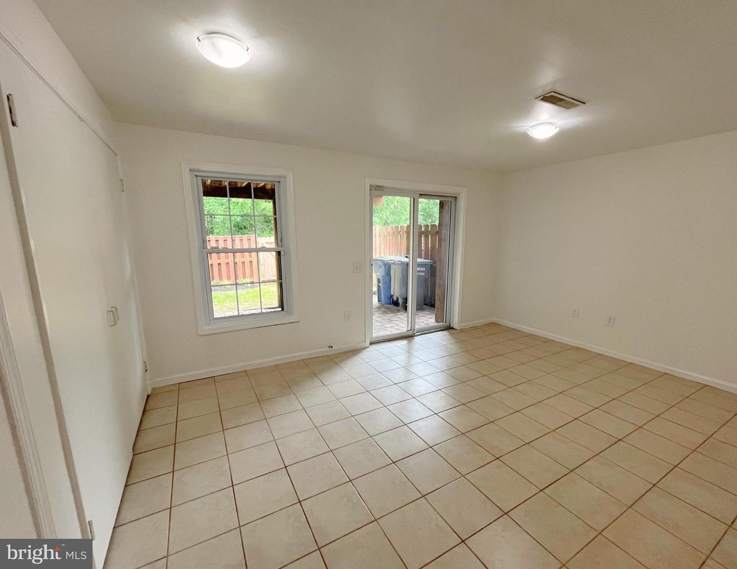 7657 SHEFFIELD VILLAGE LN, LORTON, Virginia 22079, 3 Bedrooms Bedrooms, ,2 BathroomsBathrooms,Residential,For sale,7657 SHEFFIELD VILLAGE LN,VAFX2243612 MLS # VAFX2243612