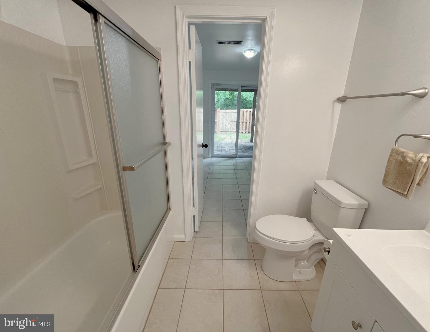 7657 SHEFFIELD VILLAGE LN, LORTON, Virginia 22079, 3 Bedrooms Bedrooms, ,2 BathroomsBathrooms,Residential,For sale,7657 SHEFFIELD VILLAGE LN,VAFX2243612 MLS # VAFX2243612