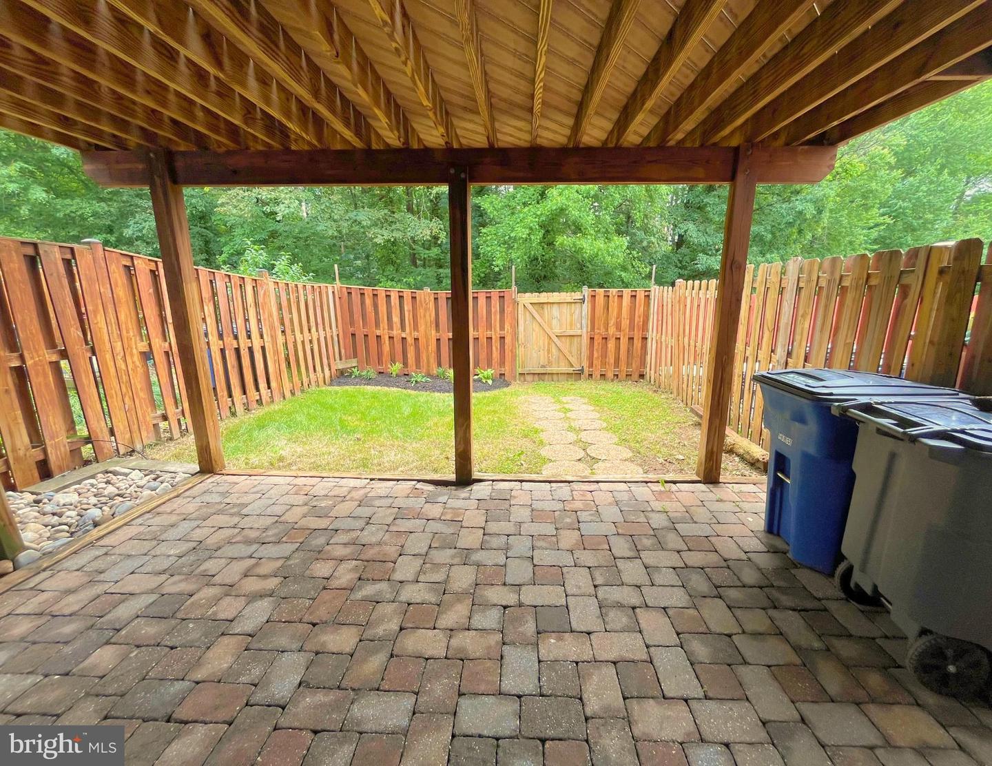 7657 SHEFFIELD VILLAGE LN, LORTON, Virginia 22079, 3 Bedrooms Bedrooms, ,2 BathroomsBathrooms,Residential,For sale,7657 SHEFFIELD VILLAGE LN,VAFX2243612 MLS # VAFX2243612
