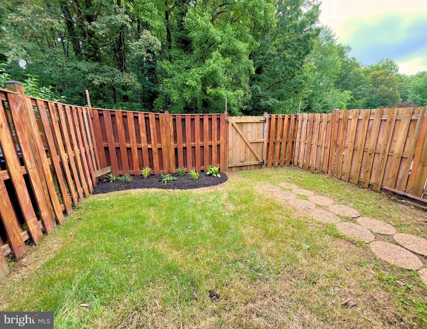 7657 SHEFFIELD VILLAGE LN, LORTON, Virginia 22079, 3 Bedrooms Bedrooms, ,2 BathroomsBathrooms,Residential,For sale,7657 SHEFFIELD VILLAGE LN,VAFX2243612 MLS # VAFX2243612