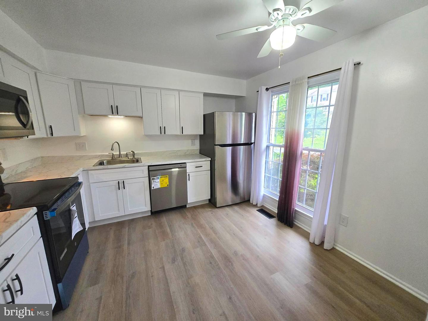7657 SHEFFIELD VILLAGE LN, LORTON, Virginia 22079, 3 Bedrooms Bedrooms, ,2 BathroomsBathrooms,Residential,For sale,7657 SHEFFIELD VILLAGE LN,VAFX2243612 MLS # VAFX2243612