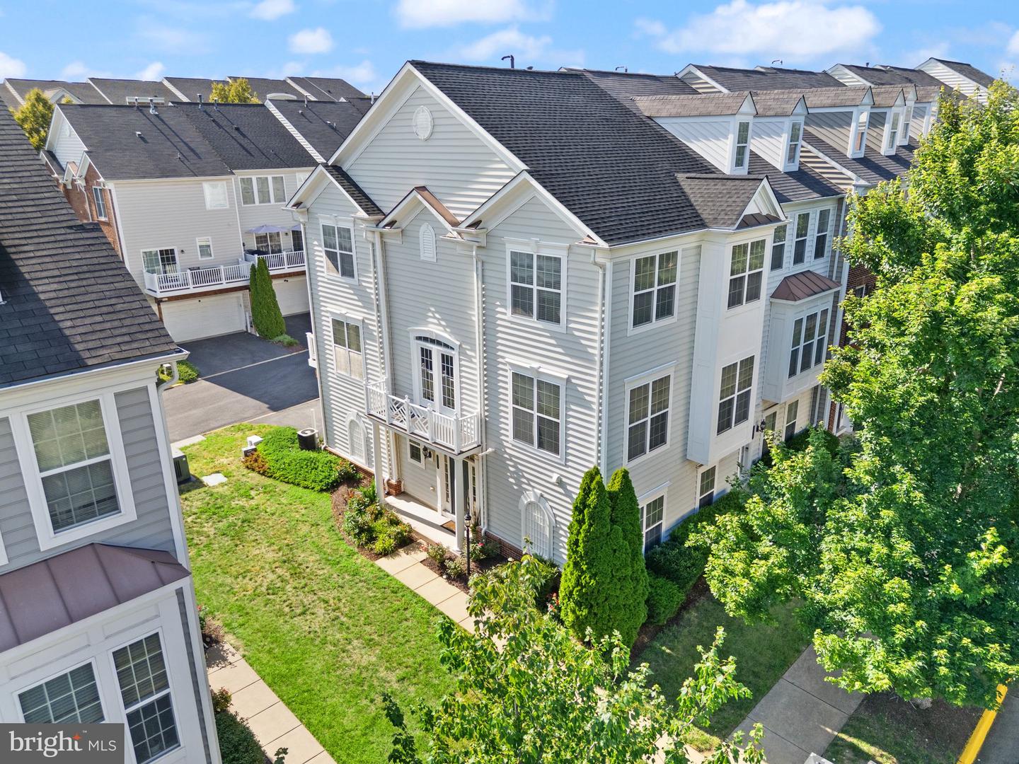 14658 CROSSFIELD WAY, WOODBRIDGE, Virginia 22191, 3 Bedrooms Bedrooms, ,2 BathroomsBathrooms,Residential,For sale,14658 CROSSFIELD WAY,VAPW2095860 MLS # VAPW2095860