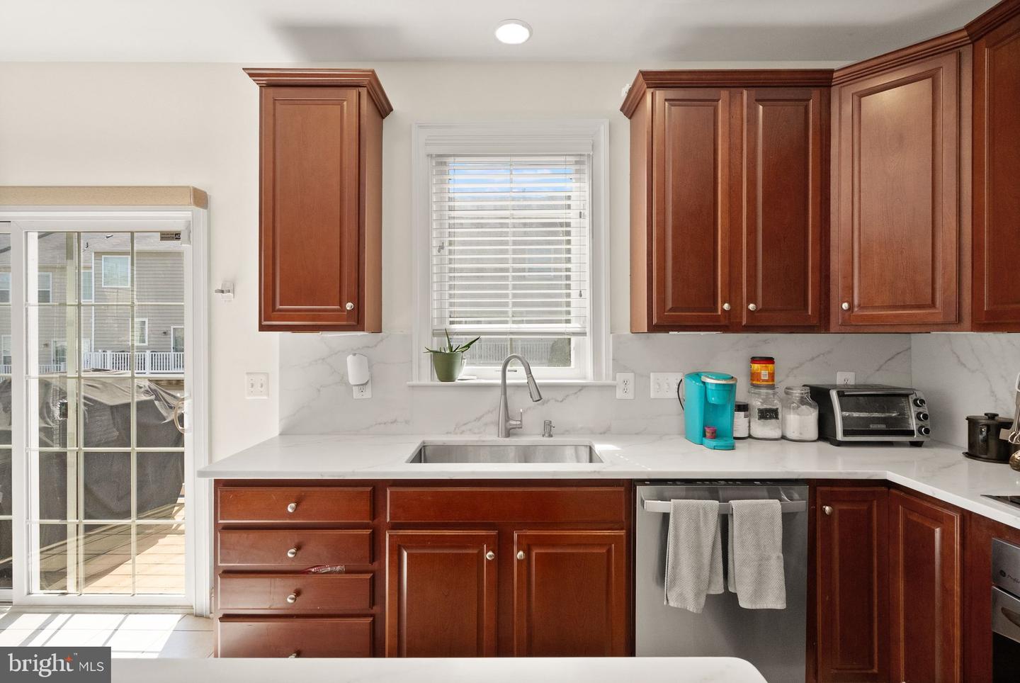 14658 CROSSFIELD WAY, WOODBRIDGE, Virginia 22191, 3 Bedrooms Bedrooms, ,2 BathroomsBathrooms,Residential,For sale,14658 CROSSFIELD WAY,VAPW2095860 MLS # VAPW2095860