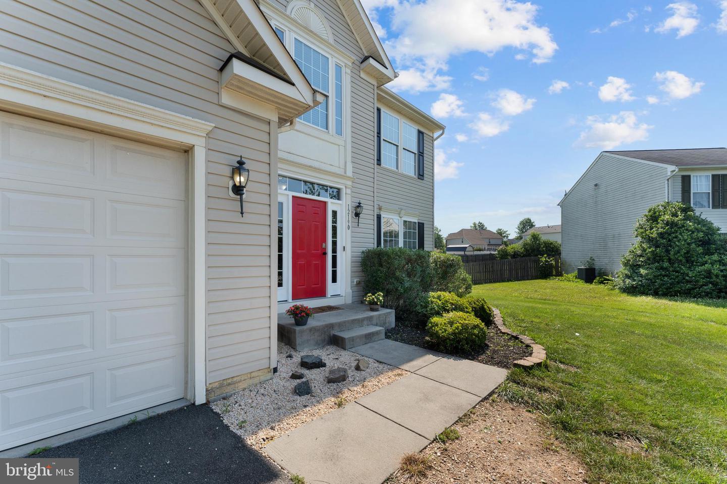 12190 REMLAND CT, REMINGTON, Virginia 22734, 4 Bedrooms Bedrooms, ,3 BathroomsBathrooms,Residential,For sale,12190 REMLAND CT,VAFQ2016856 MLS # VAFQ2016856