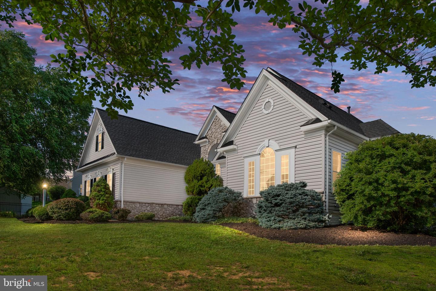 715 CONSTANTINE CT, WARRENTON, Virginia 20186, 5 Bedrooms Bedrooms, ,4 BathroomsBathrooms,Residential,For sale,715 CONSTANTINE CT,VAFQ2016868 MLS # VAFQ2016868