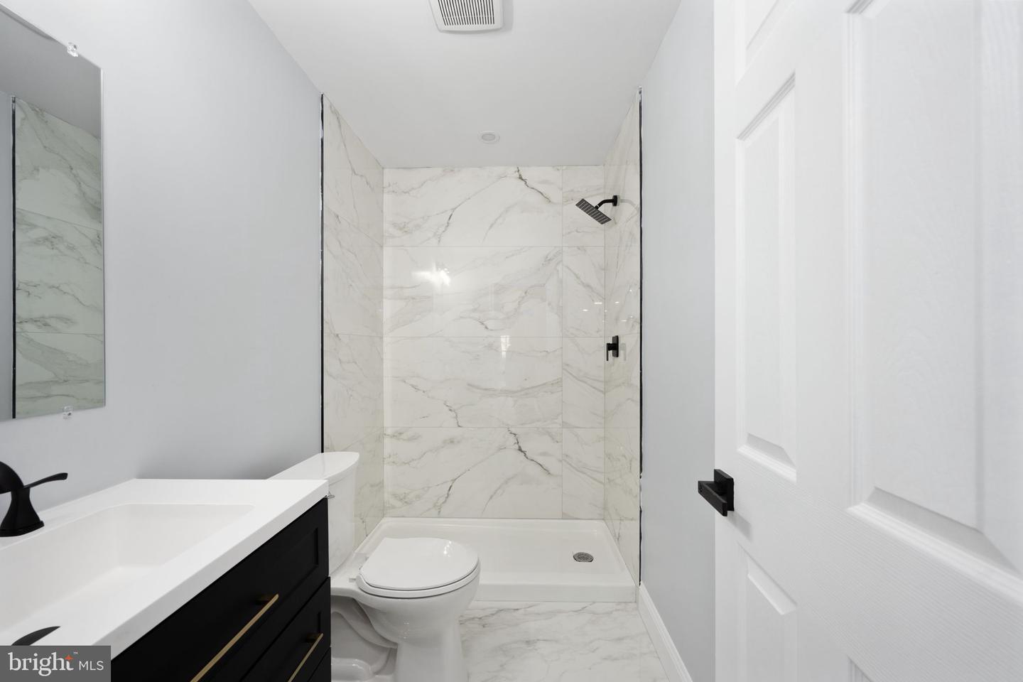 715 CONSTANTINE CT, WARRENTON, Virginia 20186, 5 Bedrooms Bedrooms, ,4 BathroomsBathrooms,Residential,For sale,715 CONSTANTINE CT,VAFQ2016868 MLS # VAFQ2016868