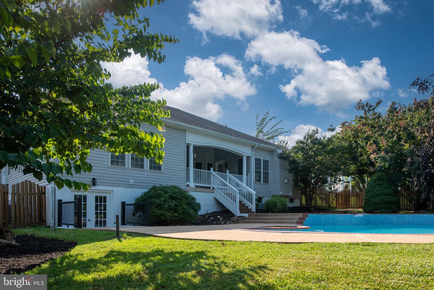 715 CONSTANTINE CT, WARRENTON, Virginia 20186, 5 Bedrooms Bedrooms, ,4 BathroomsBathrooms,Residential,For sale,715 CONSTANTINE CT,VAFQ2016868 MLS # VAFQ2016868