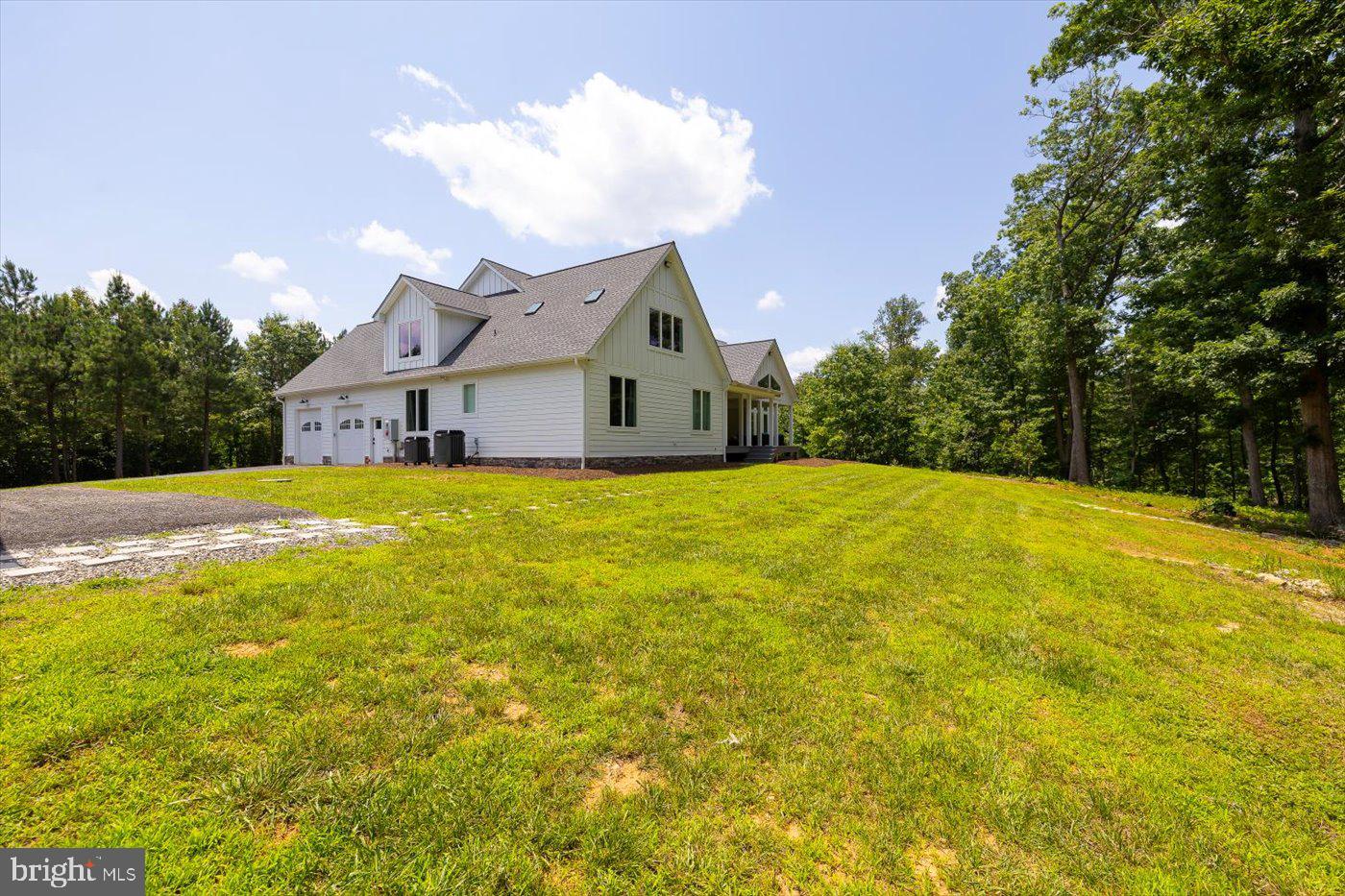 10815 DOWNTON AVE, SPOTSYLVANIA, Virginia 22553, 6 Bedrooms Bedrooms, ,4 BathroomsBathrooms,Residential,For sale,10815 DOWNTON AVE,VASP2033596 MLS # VASP2033596