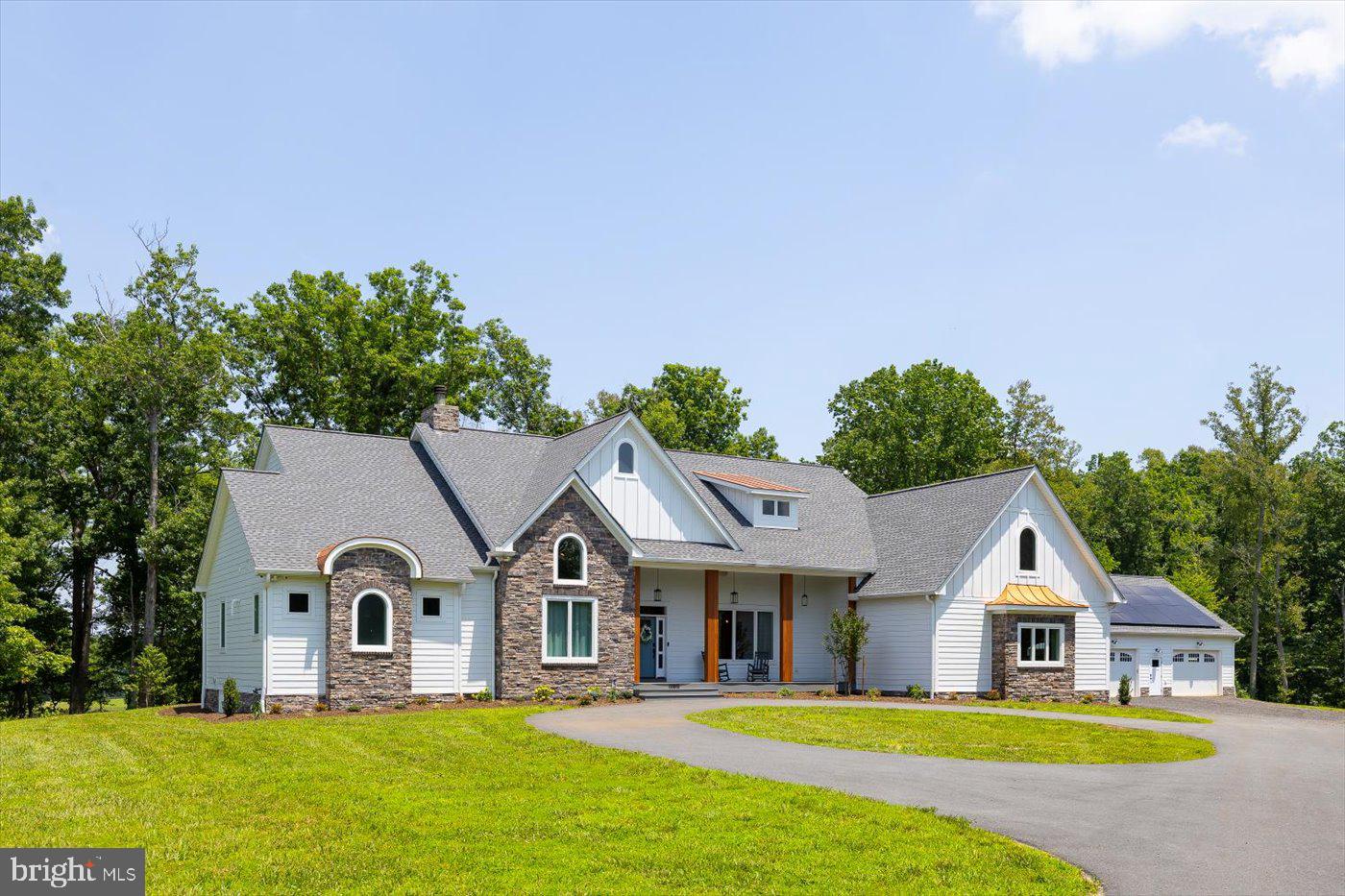 10815 DOWNTON AVE, SPOTSYLVANIA, Virginia 22553, 6 Bedrooms Bedrooms, ,4 BathroomsBathrooms,Residential,For sale,10815 DOWNTON AVE,VASP2033596 MLS # VASP2033596