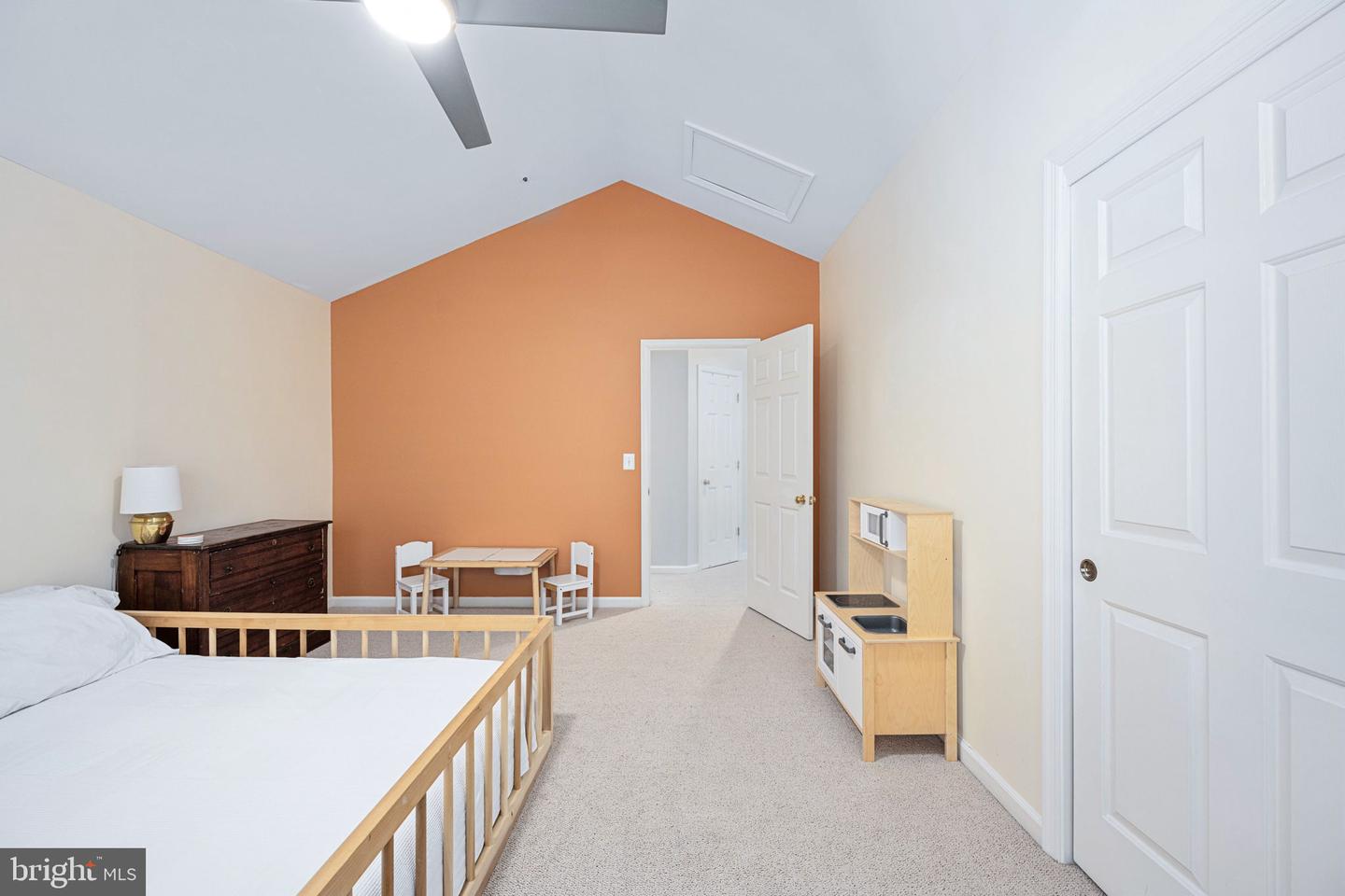 426 FORTRESS WAY, OCCOQUAN, Virginia 22125, 2 Bedrooms Bedrooms, ,2 BathroomsBathrooms,Residential,For sale,426 FORTRESS WAY,VAPW2096134 MLS # VAPW2096134