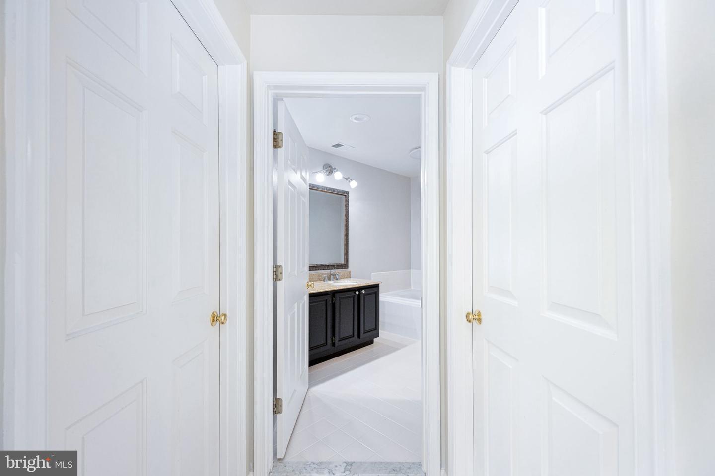 426 FORTRESS WAY, OCCOQUAN, Virginia 22125, 2 Bedrooms Bedrooms, ,2 BathroomsBathrooms,Residential,For sale,426 FORTRESS WAY,VAPW2096134 MLS # VAPW2096134