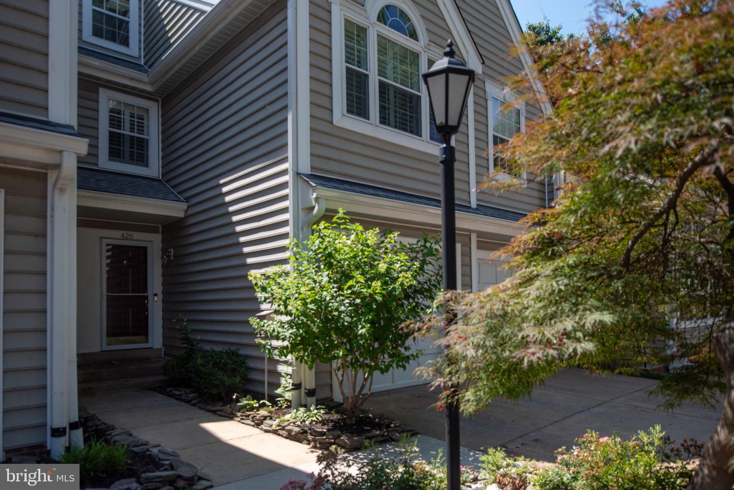 426 FORTRESS WAY, OCCOQUAN, Virginia 22125, 2 Bedrooms Bedrooms, ,2 BathroomsBathrooms,Residential,For sale,426 FORTRESS WAY,VAPW2096134 MLS # VAPW2096134