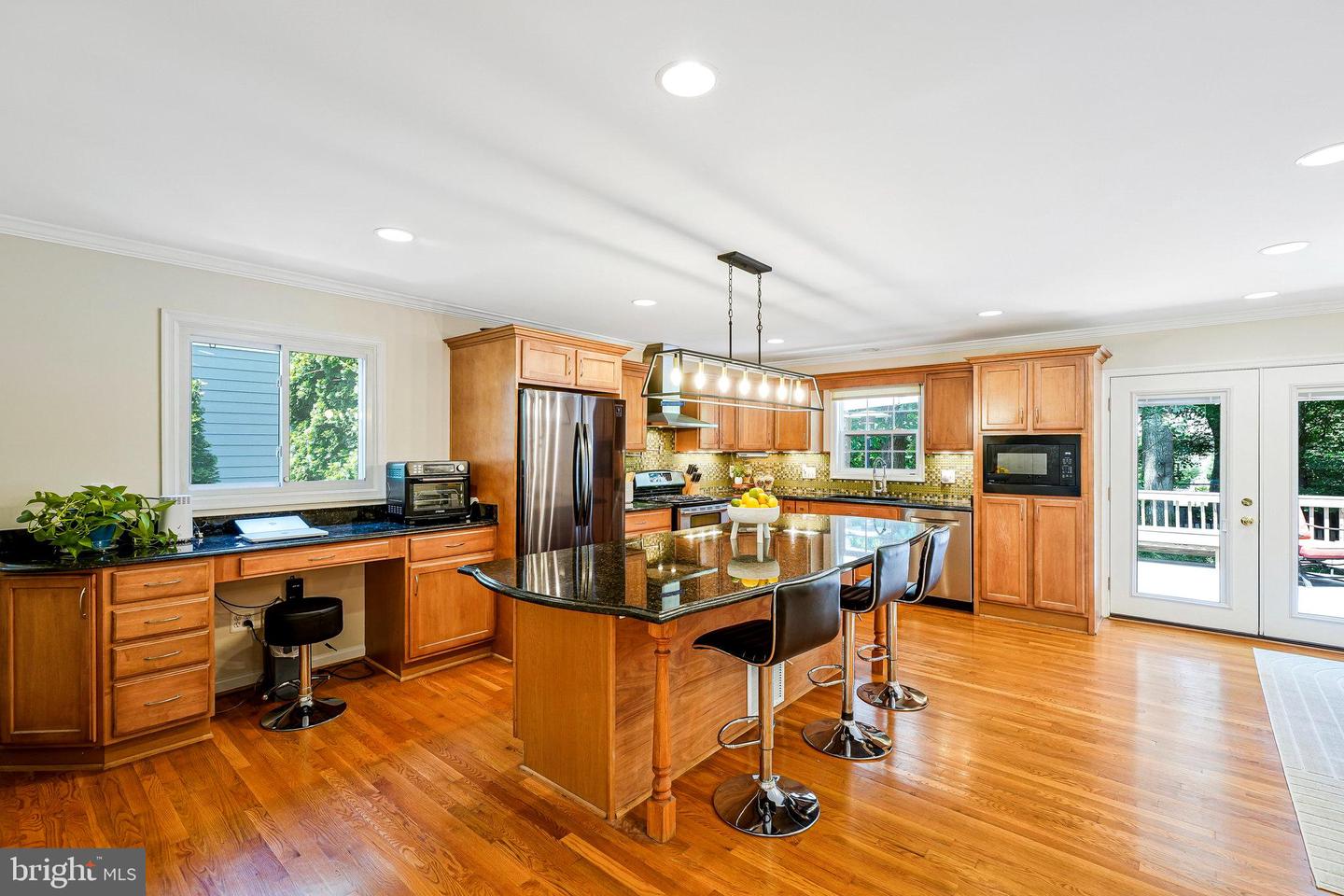 106 YEONAS DR SE, VIENNA, Virginia 22180, 5 Bedrooms Bedrooms, 6 Rooms Rooms,4 BathroomsBathrooms,Residential,For sale,106 YEONAS DR SE,VAFX2245080 MLS # VAFX2245080