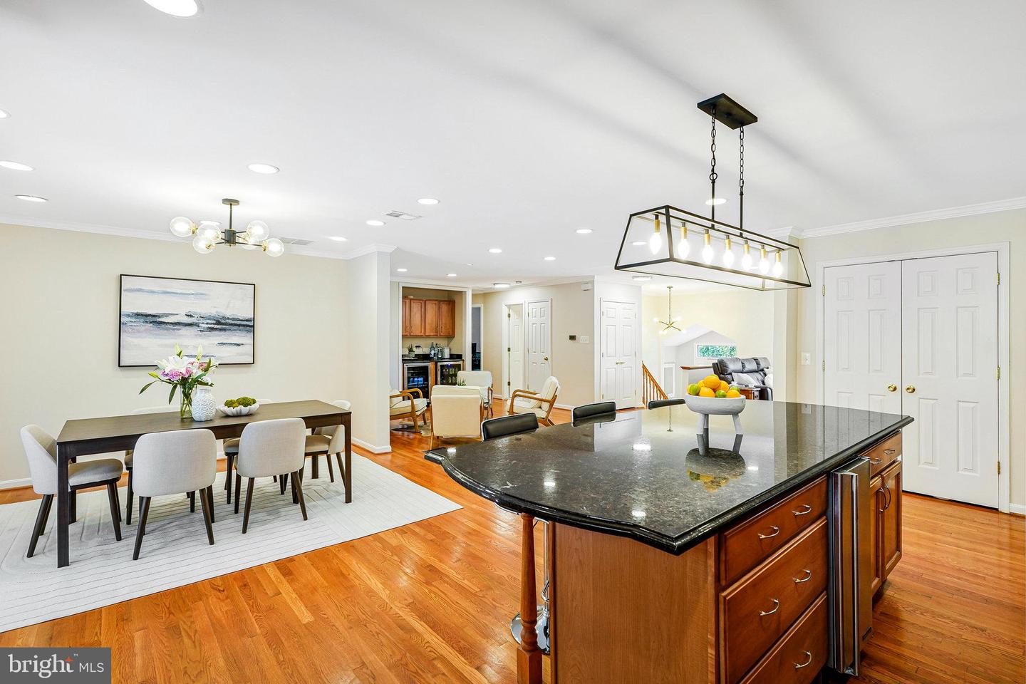 106 YEONAS DR SE, VIENNA, Virginia 22180, 5 Bedrooms Bedrooms, 6 Rooms Rooms,4 BathroomsBathrooms,Residential,For sale,106 YEONAS DR SE,VAFX2245080 MLS # VAFX2245080