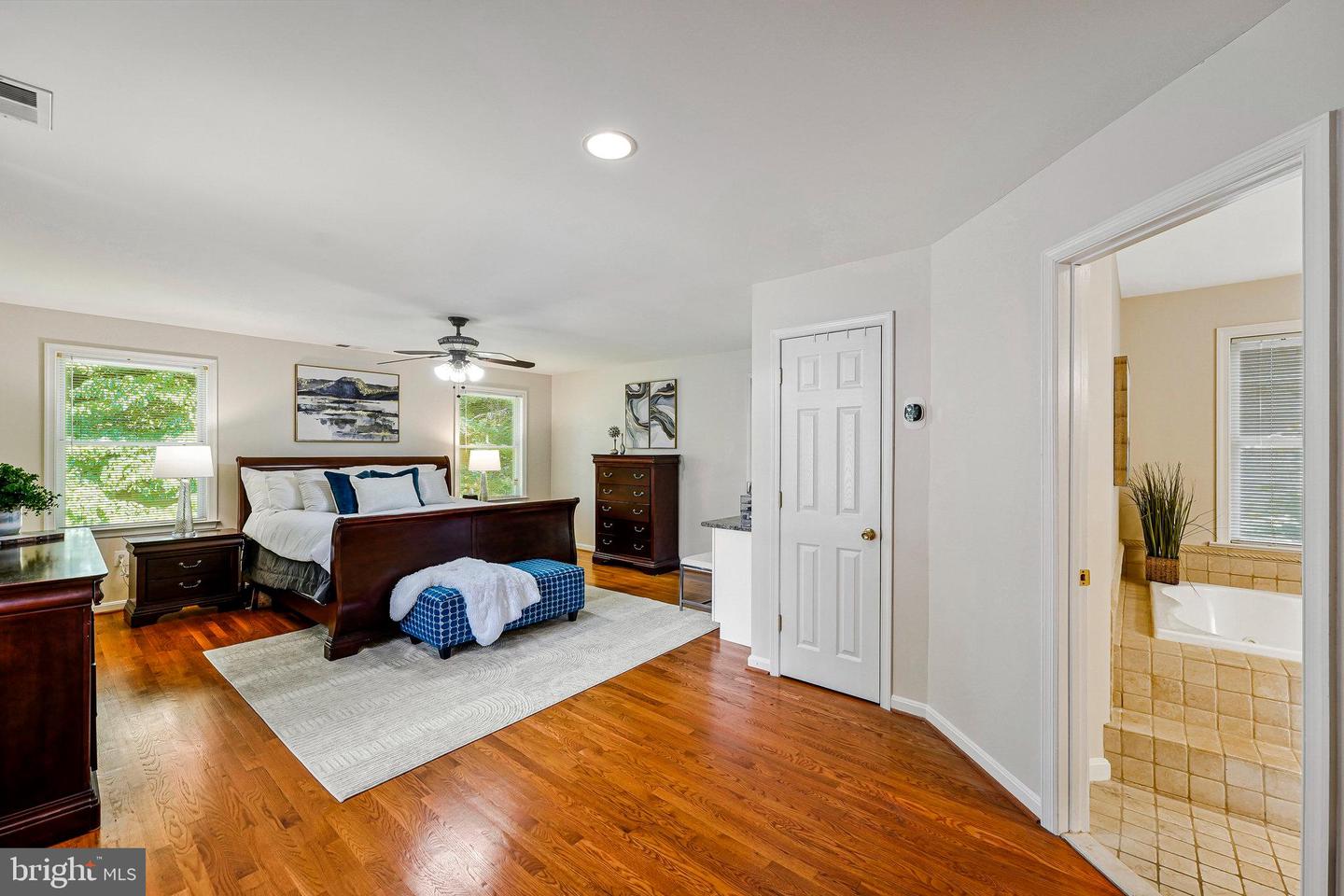106 YEONAS DR SE, VIENNA, Virginia 22180, 5 Bedrooms Bedrooms, 6 Rooms Rooms,4 BathroomsBathrooms,Residential,For sale,106 YEONAS DR SE,VAFX2245080 MLS # VAFX2245080