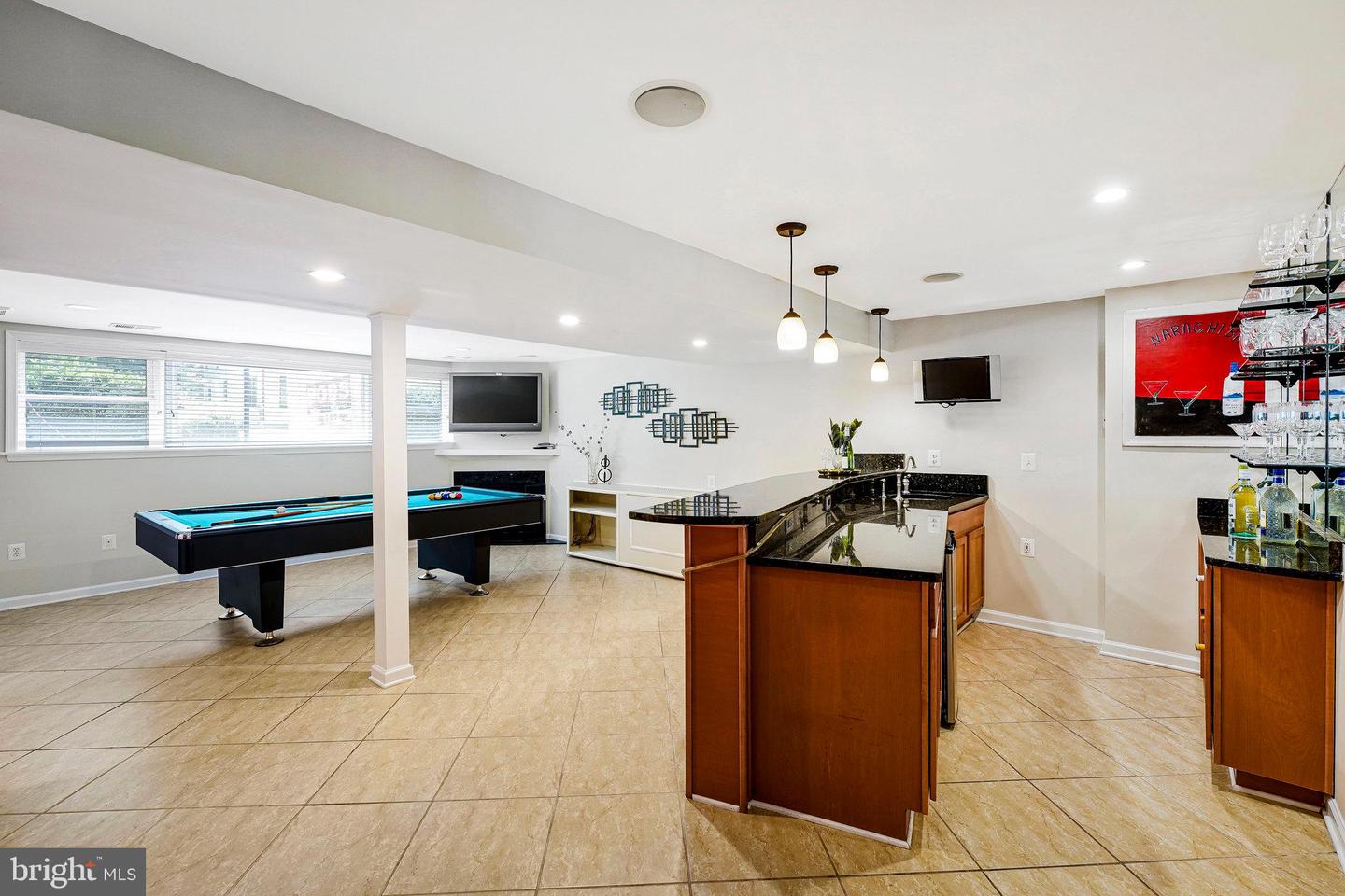106 YEONAS DR SE, VIENNA, Virginia 22180, 5 Bedrooms Bedrooms, 6 Rooms Rooms,4 BathroomsBathrooms,Residential,For sale,106 YEONAS DR SE,VAFX2245080 MLS # VAFX2245080