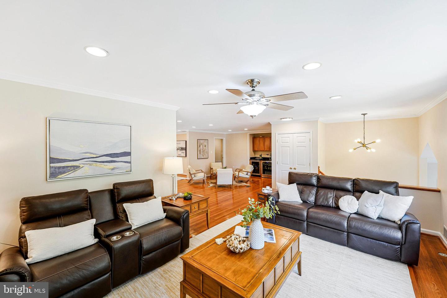 106 YEONAS DR SE, VIENNA, Virginia 22180, 5 Bedrooms Bedrooms, 6 Rooms Rooms,4 BathroomsBathrooms,Residential,For sale,106 YEONAS DR SE,VAFX2245080 MLS # VAFX2245080