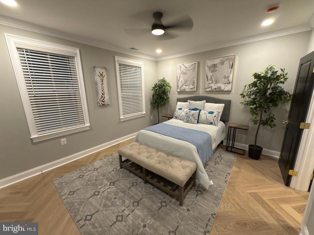 422 11TH ST SE, WASHINGTON, District Of Columbia 20003, 3 Bedrooms Bedrooms, ,2 BathroomsBathrooms,Residential,For sale,422 11TH ST SE,DCDC2203930 MLS # DCDC2203930