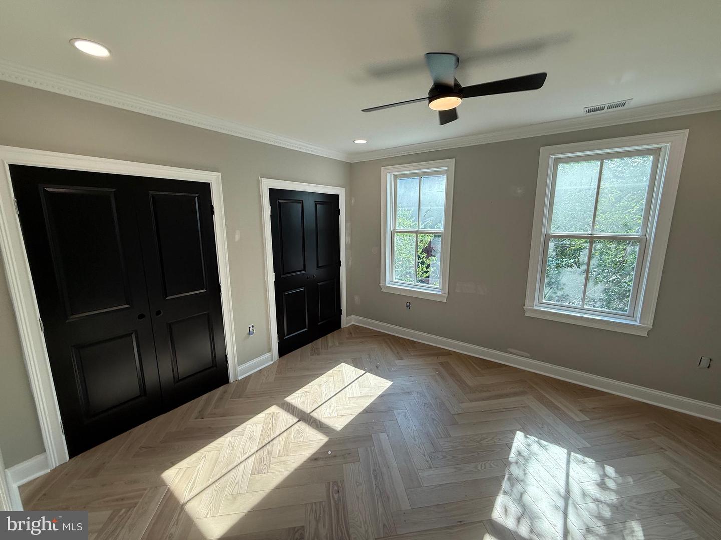 422 11TH ST SE, WASHINGTON, District Of Columbia 20003, 3 Bedrooms Bedrooms, ,2 BathroomsBathrooms,Residential,For sale,422 11TH ST SE,DCDC2203930 MLS # DCDC2203930