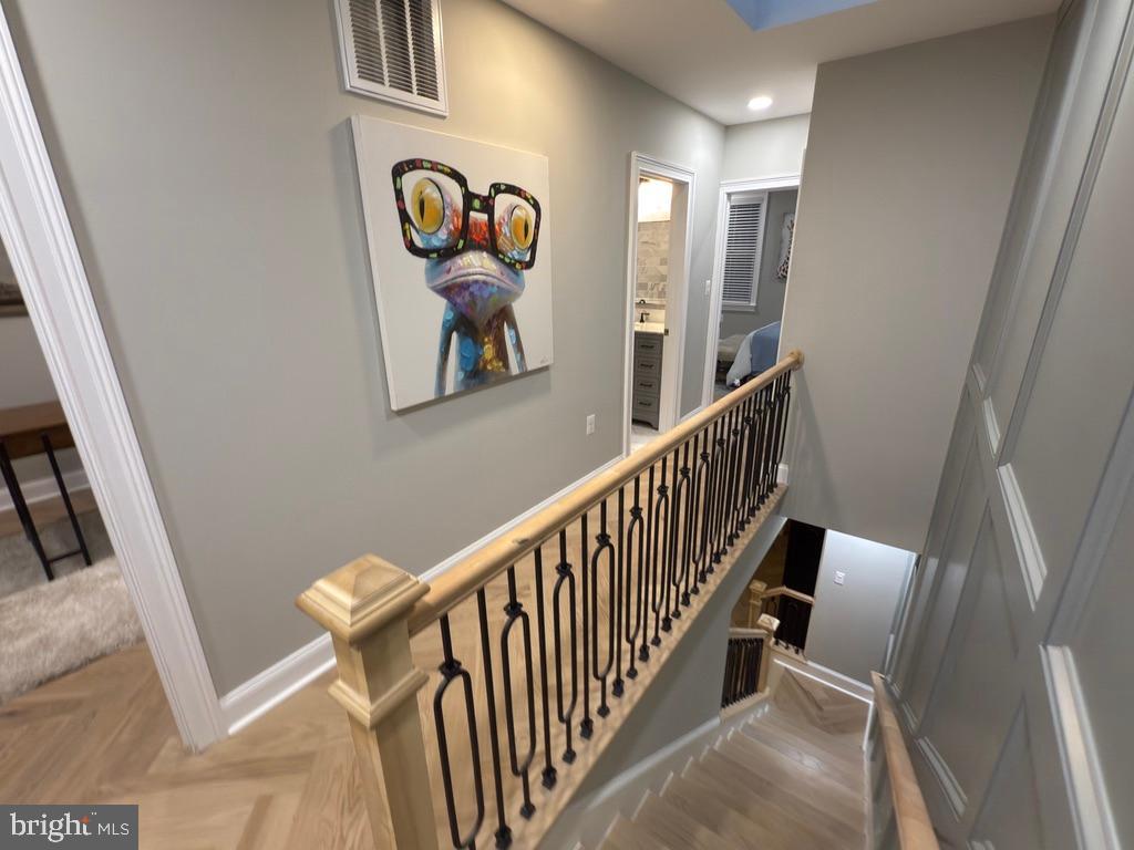 422 11TH ST SE, WASHINGTON, District Of Columbia 20003, 3 Bedrooms Bedrooms, ,2 BathroomsBathrooms,Residential,For sale,422 11TH ST SE,DCDC2203930 MLS # DCDC2203930
