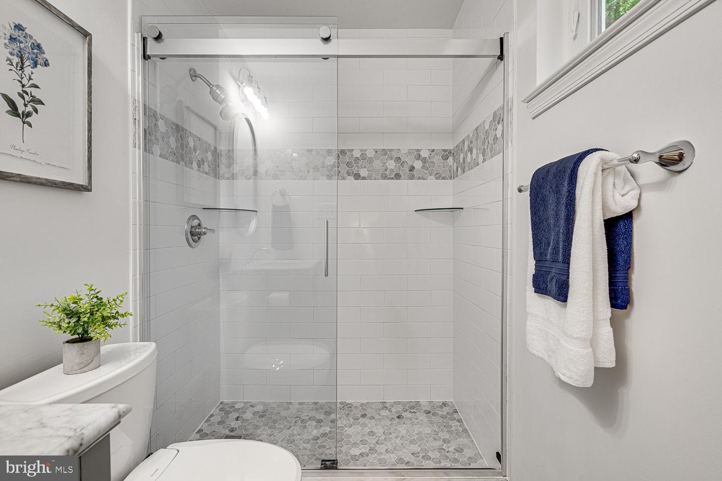 10197 WAVELL RD, FAIRFAX, Virginia 22032, 4 Bedrooms Bedrooms, ,3 BathroomsBathrooms,Residential,For sale,10197 WAVELL RD,VAFX2245286 MLS # VAFX2245286