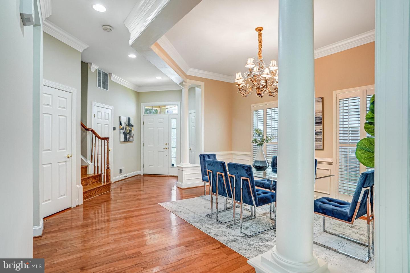 5968 MANORVIEW WAY, ALEXANDRIA, Virginia 22315, 4 Bedrooms Bedrooms, ,3 BathroomsBathrooms,Residential,For sale,5968 MANORVIEW WAY,VAFX2245582 MLS # VAFX2245582