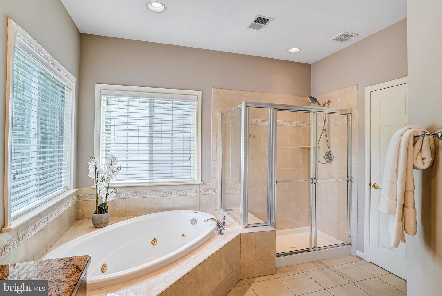 5968 MANORVIEW WAY, ALEXANDRIA, Virginia 22315, 4 Bedrooms Bedrooms, ,3 BathroomsBathrooms,Residential,For sale,5968 MANORVIEW WAY,VAFX2245582 MLS # VAFX2245582