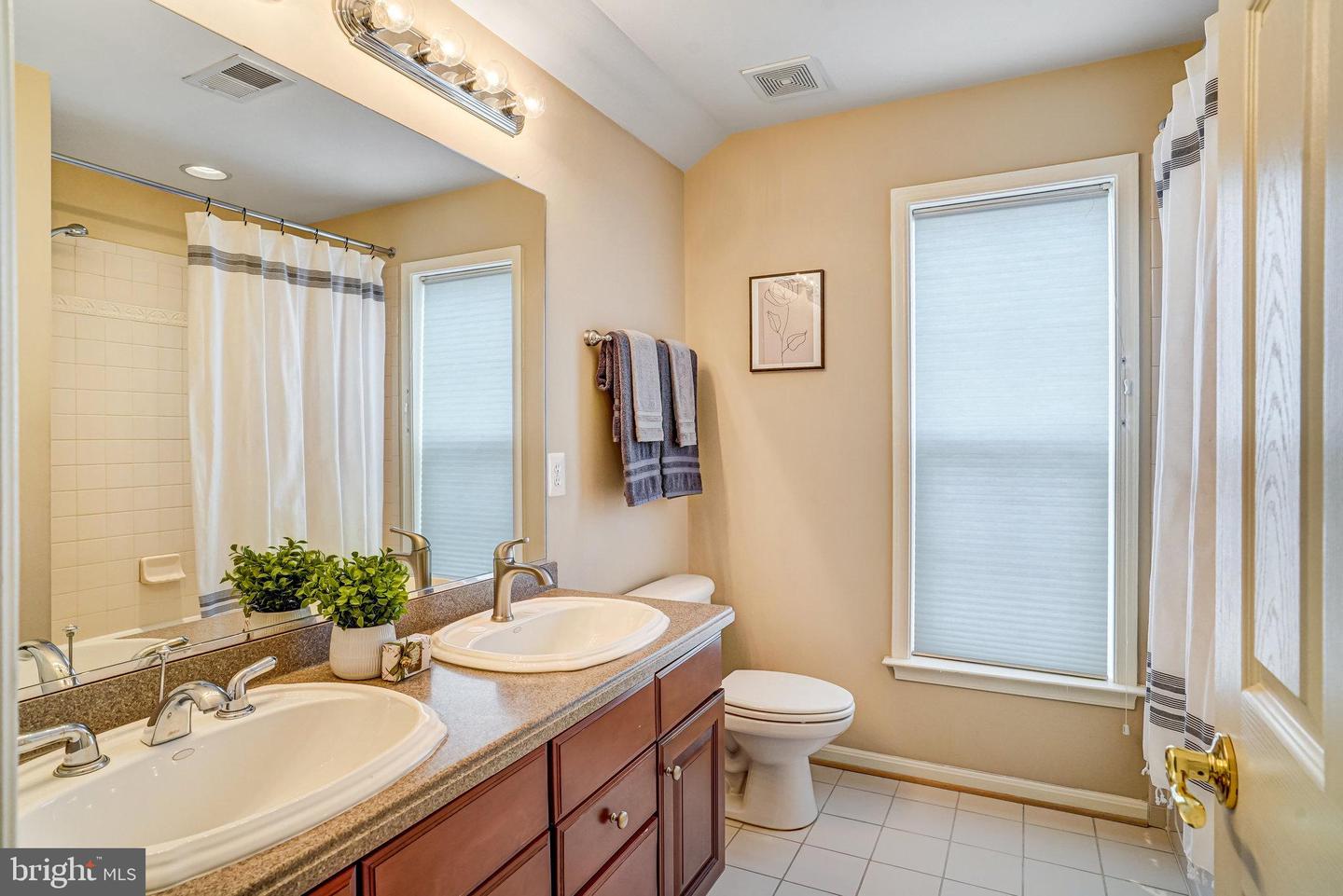 5968 MANORVIEW WAY, ALEXANDRIA, Virginia 22315, 4 Bedrooms Bedrooms, ,3 BathroomsBathrooms,Residential,For sale,5968 MANORVIEW WAY,VAFX2245582 MLS # VAFX2245582