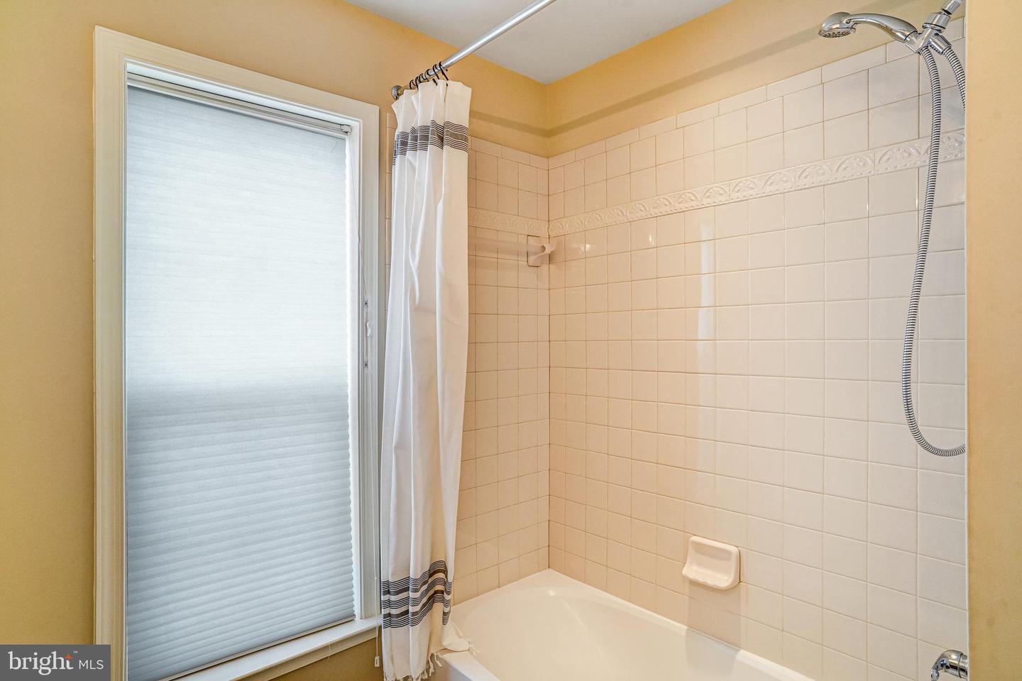 5968 MANORVIEW WAY, ALEXANDRIA, Virginia 22315, 4 Bedrooms Bedrooms, ,3 BathroomsBathrooms,Residential,For sale,5968 MANORVIEW WAY,VAFX2245582 MLS # VAFX2245582