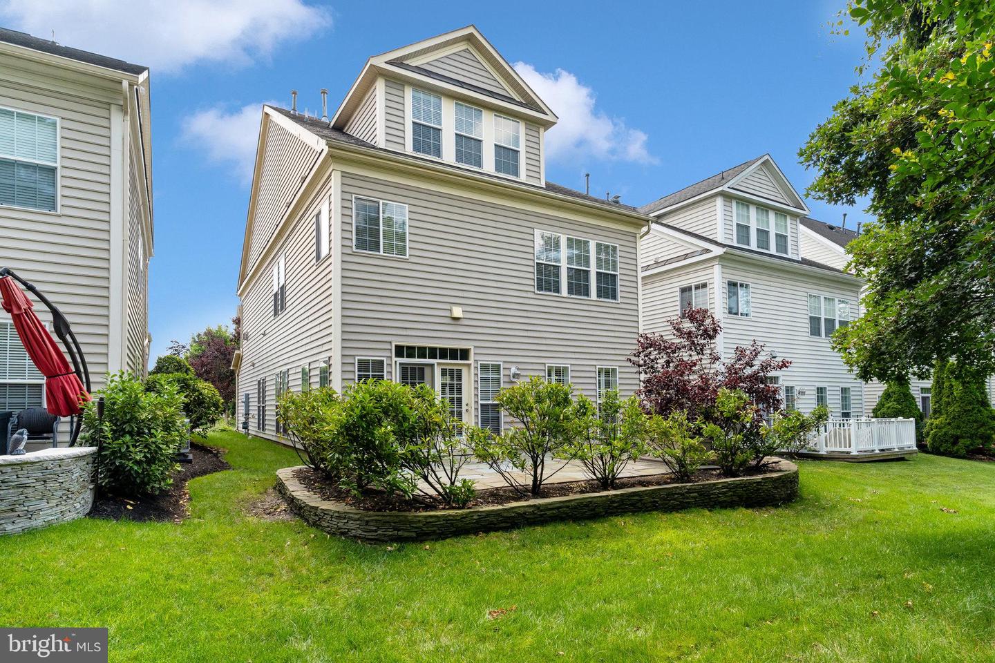 5968 MANORVIEW WAY, ALEXANDRIA, Virginia 22315, 4 Bedrooms Bedrooms, ,3 BathroomsBathrooms,Residential,For sale,5968 MANORVIEW WAY,VAFX2245582 MLS # VAFX2245582
