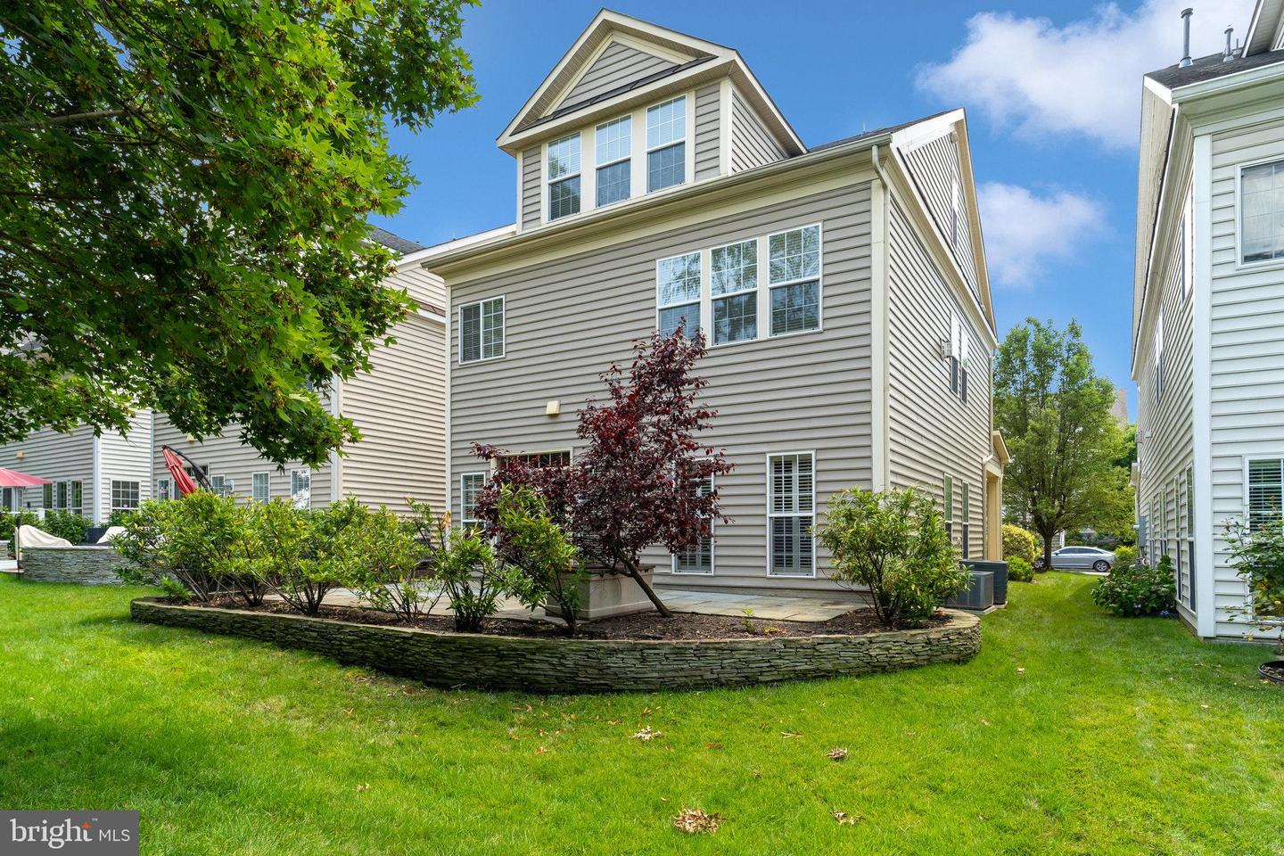 5968 MANORVIEW WAY, ALEXANDRIA, Virginia 22315, 4 Bedrooms Bedrooms, ,3 BathroomsBathrooms,Residential,For sale,5968 MANORVIEW WAY,VAFX2245582 MLS # VAFX2245582