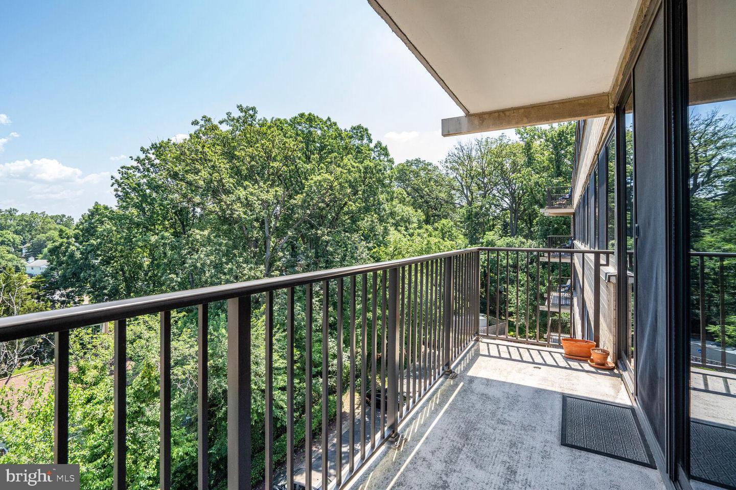 600 ROOSEVELT BLVD #510, FALLS CHURCH, Virginia 22044, 1 Bedroom Bedrooms, ,1 BathroomBathrooms,Residential,For sale,600 ROOSEVELT BLVD #510,VAFA2003072 MLS # VAFA2003072